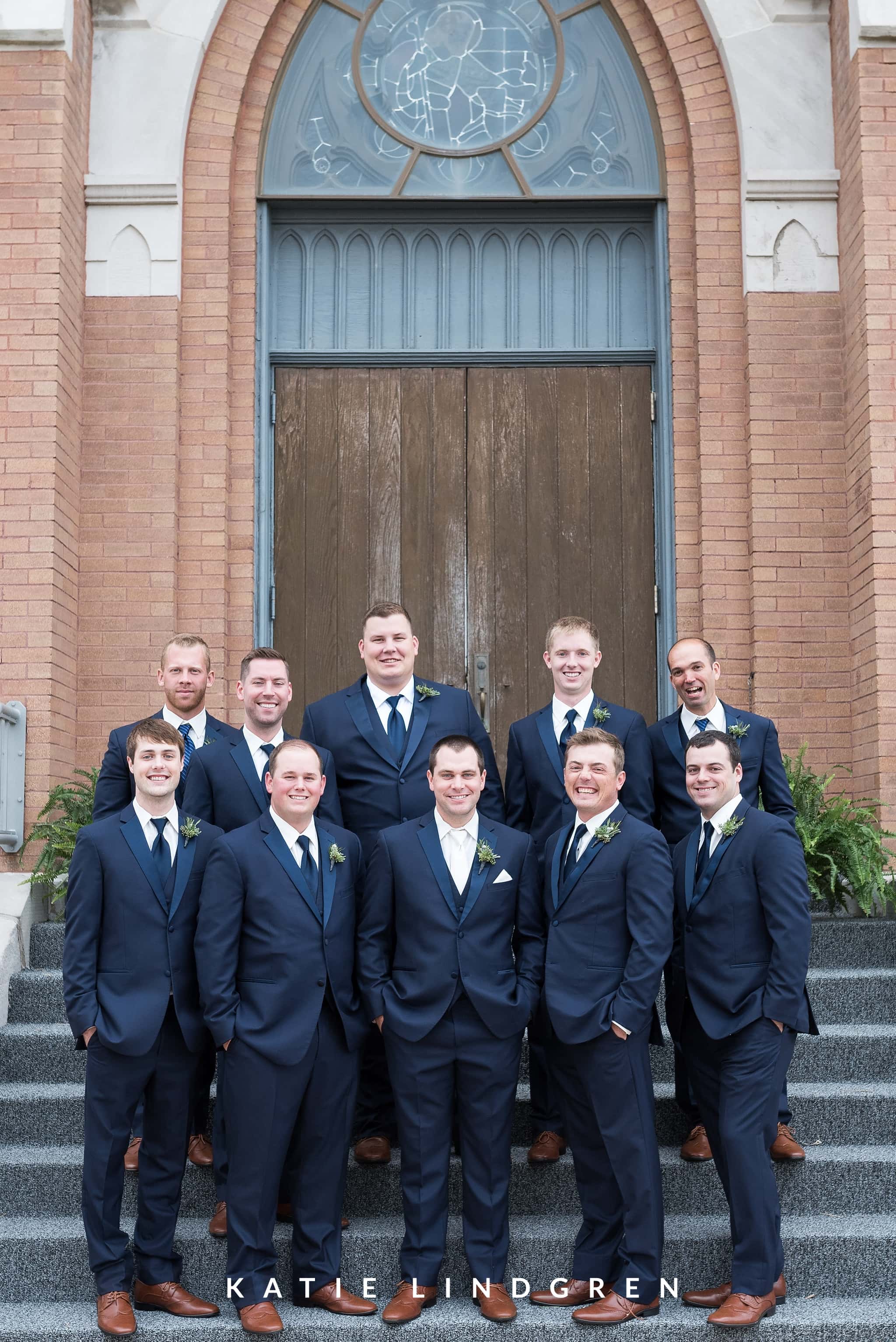 Des Moines Iowa Wedding Photographers