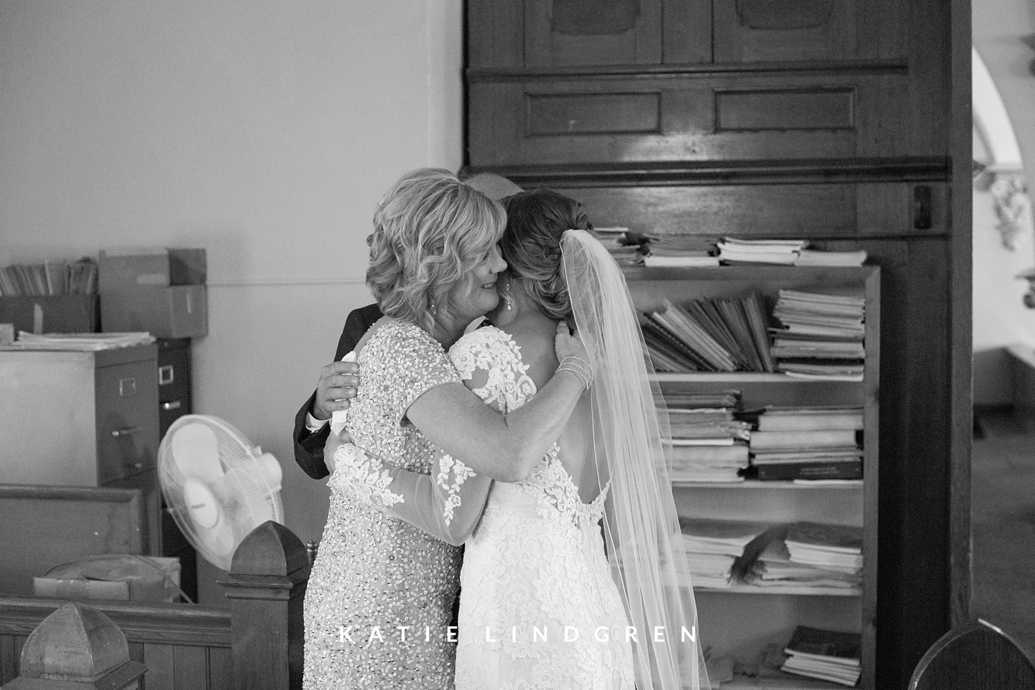 Des Moines Iowa Wedding Photographers