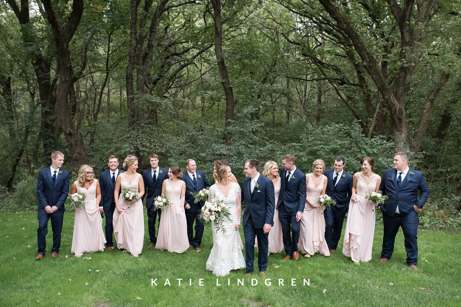 Des Moines Iowa Wedding Photographers