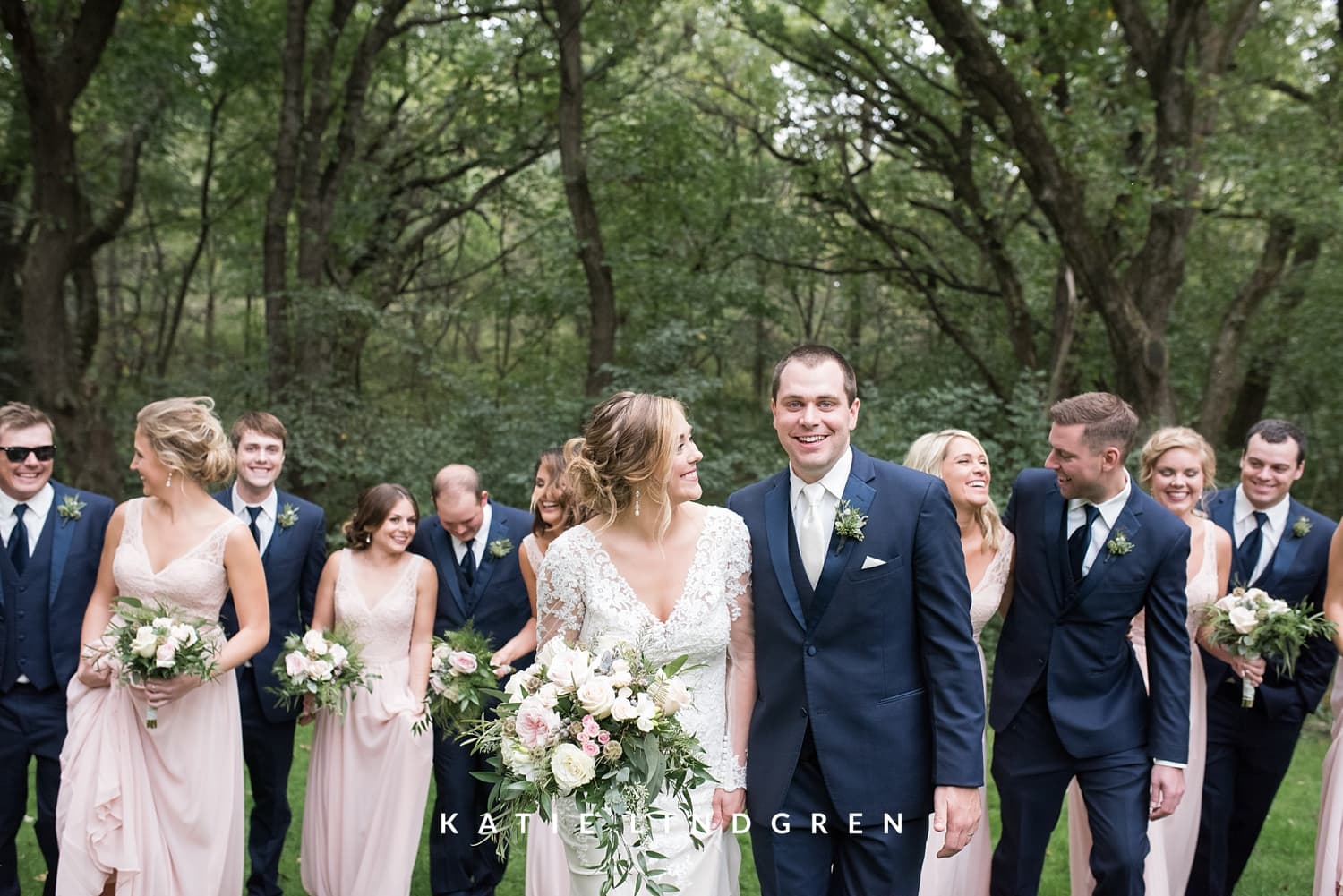 Des Moines Iowa Wedding Photographers