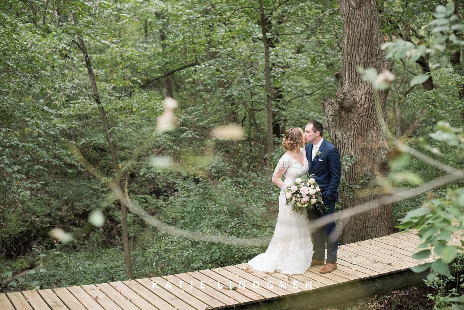 Des Moines Iowa Wedding Photographers