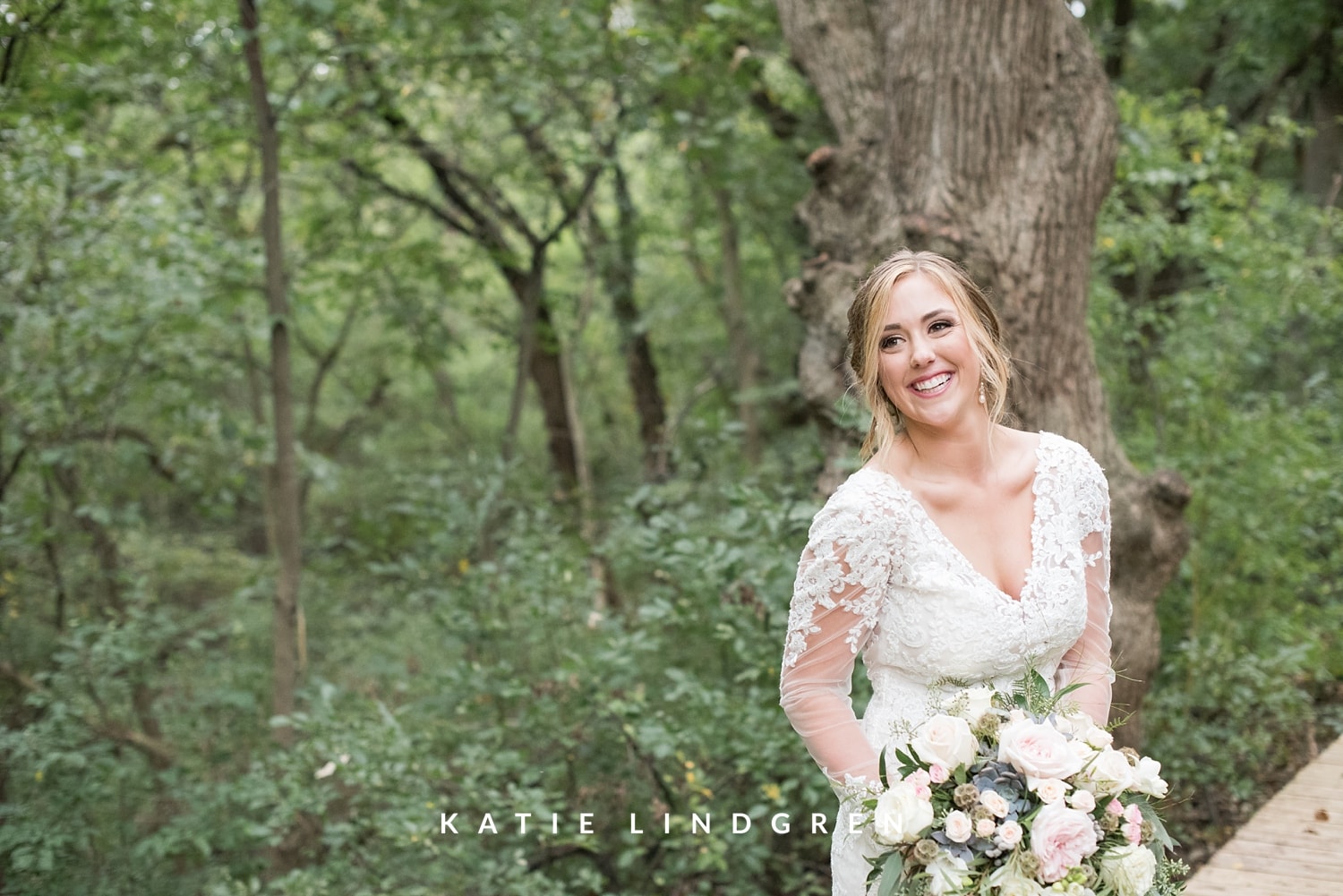 Des Moines Iowa Wedding Photographers