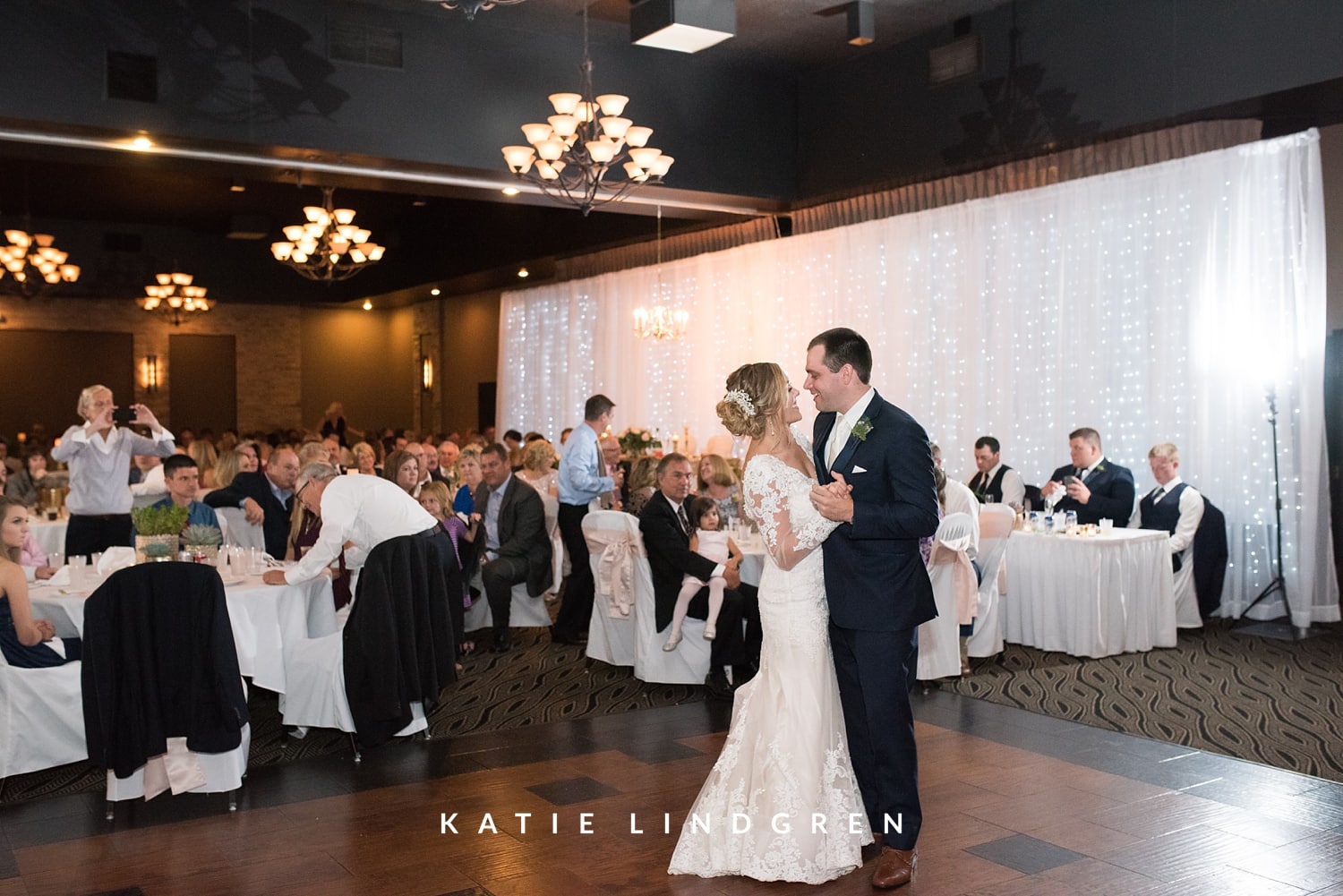 Des Moines Iowa Wedding Photographers
