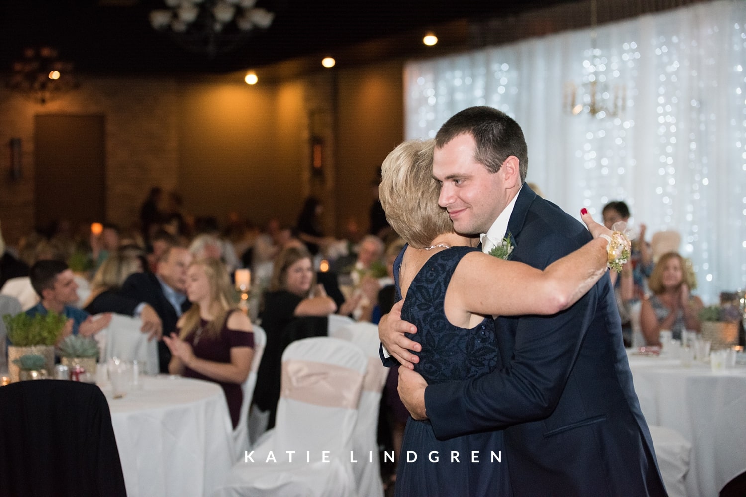 Des Moines Iowa Wedding Photographers