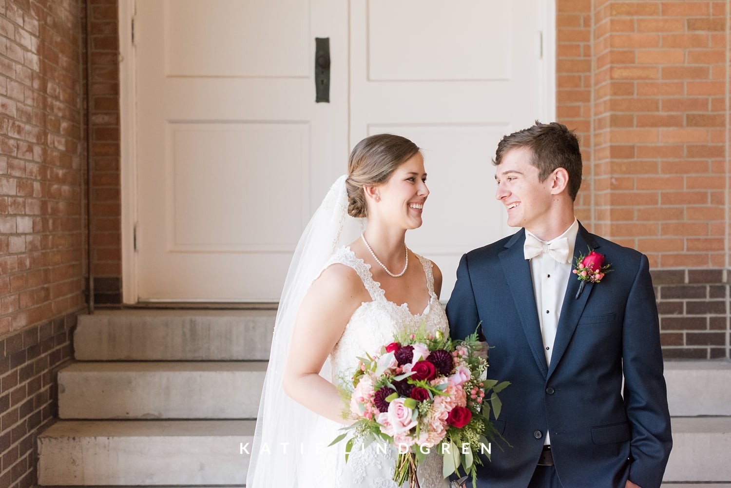 Des Moines Iowa Wedding Photographer