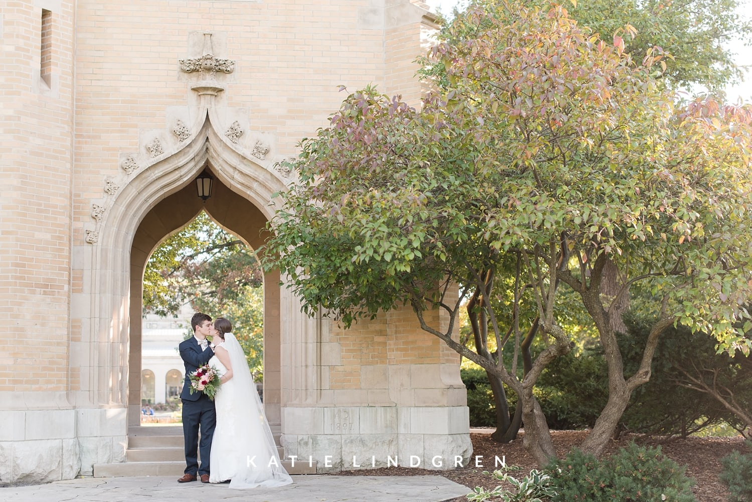 Des Moines Iowa Wedding Photographer