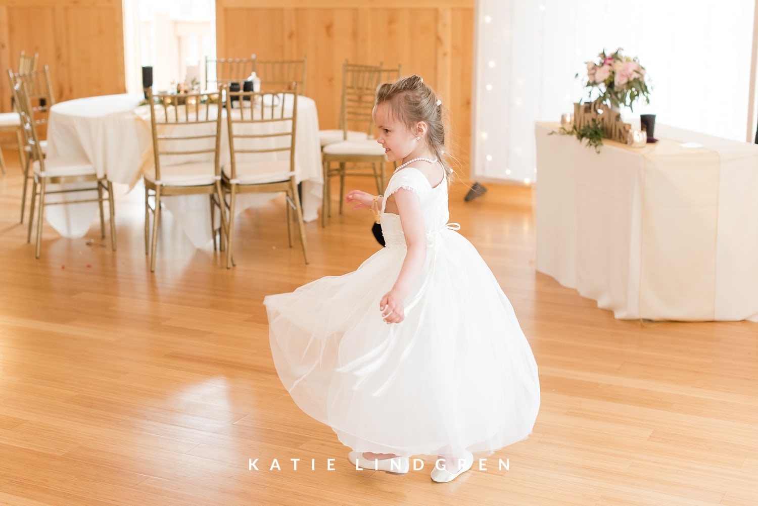 Chateau at white oak wedding