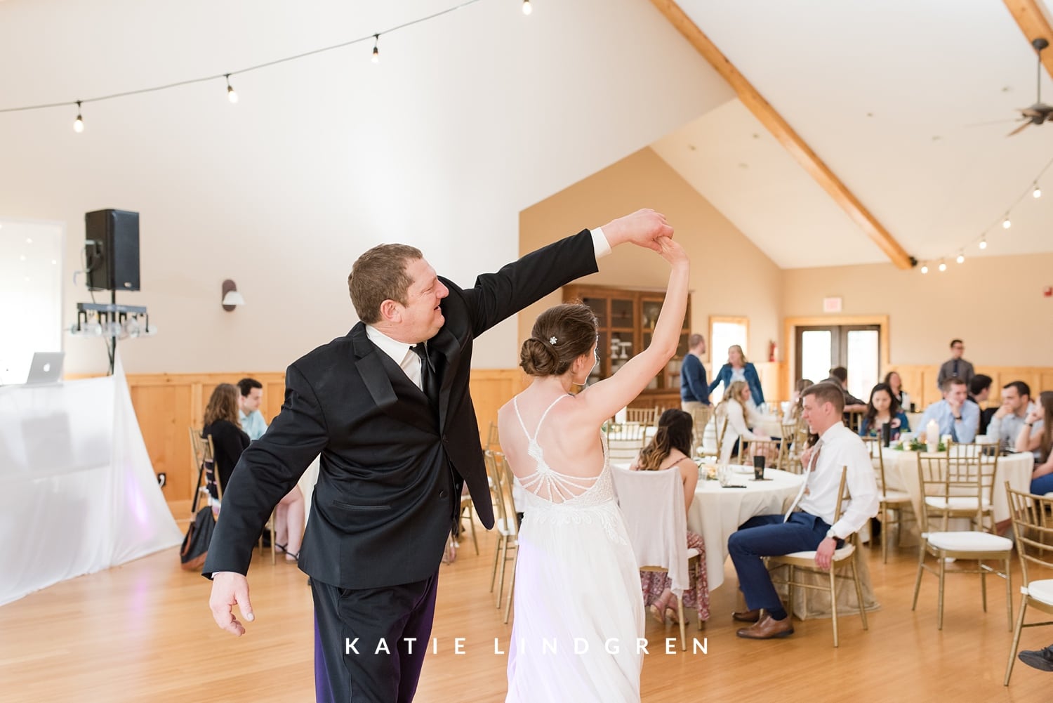 Chateau at white oak wedding