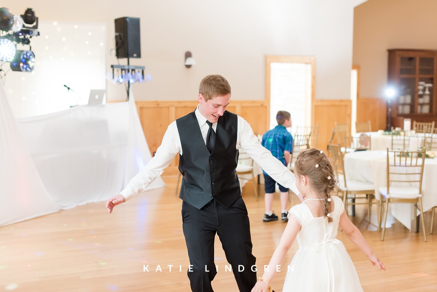 Chateau at white oak wedding