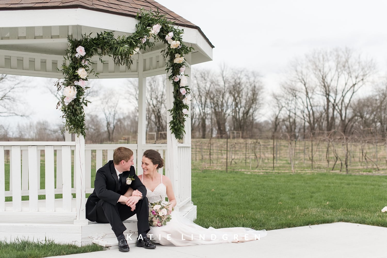 Chateau at white oak wedding