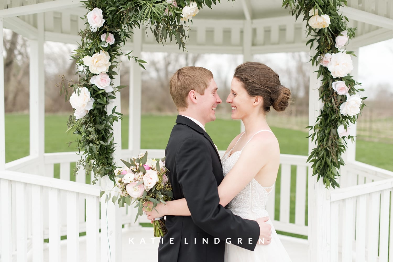 Chateau at white oak wedding