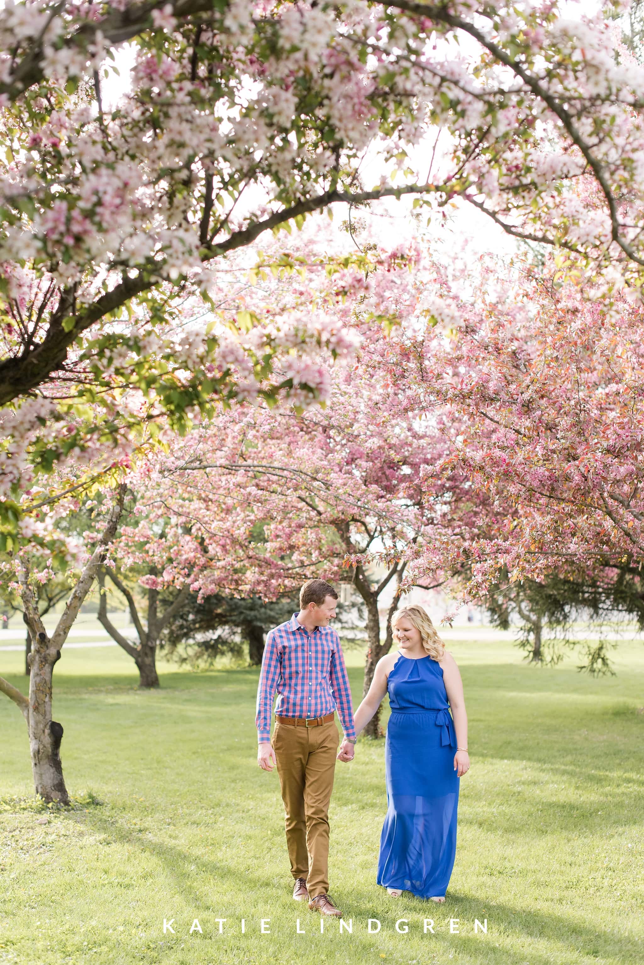 Des Moines Engagement Photographer