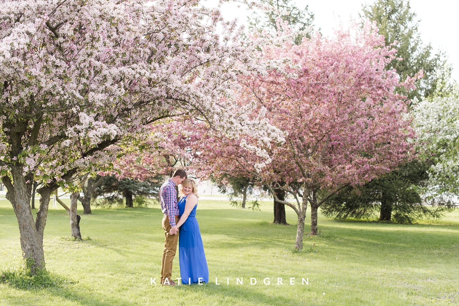 Des Moines Engagement Photographer