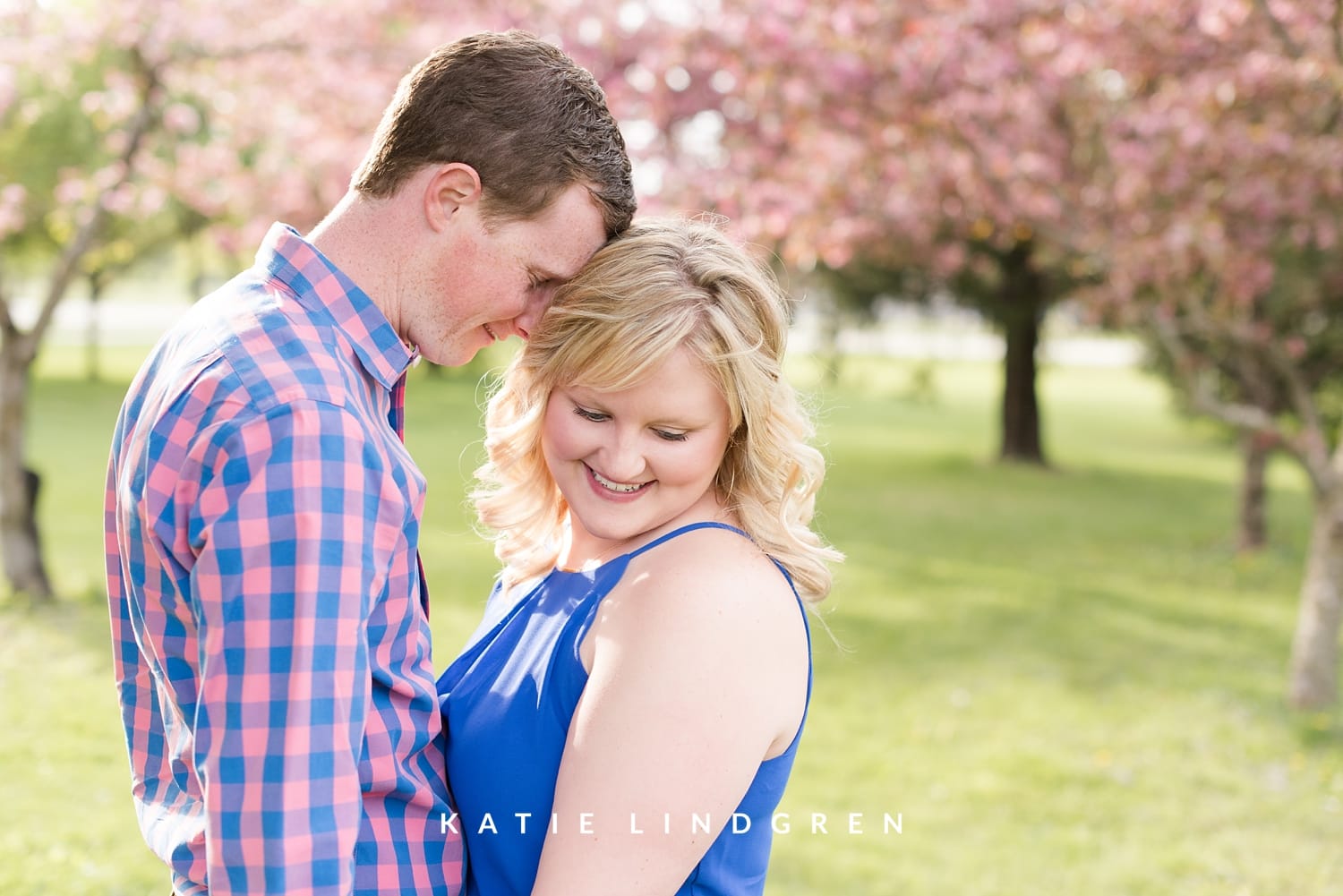 Des Moines Engagement Photographer