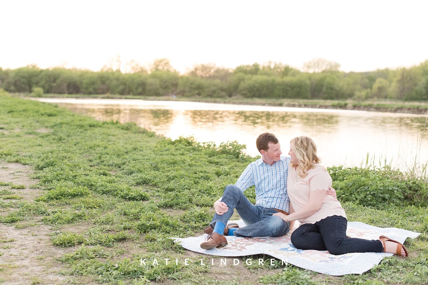 Des Moines Engagement Photographer