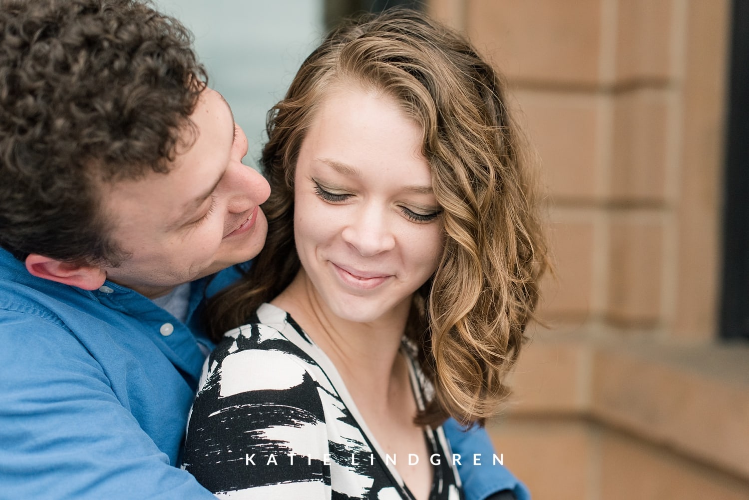 Des Moines Photographer Des Moines Engagement Session