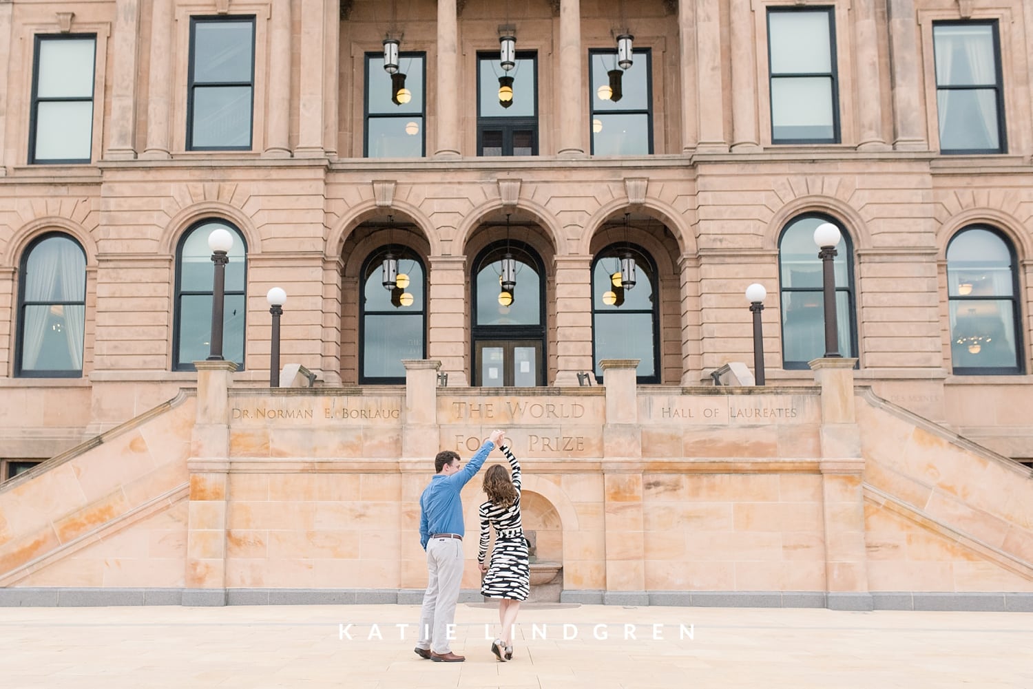 Des Moines Photographer Des Moines Engagement Session