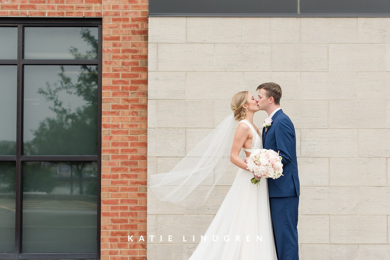 Des Moines Wedding Photographer