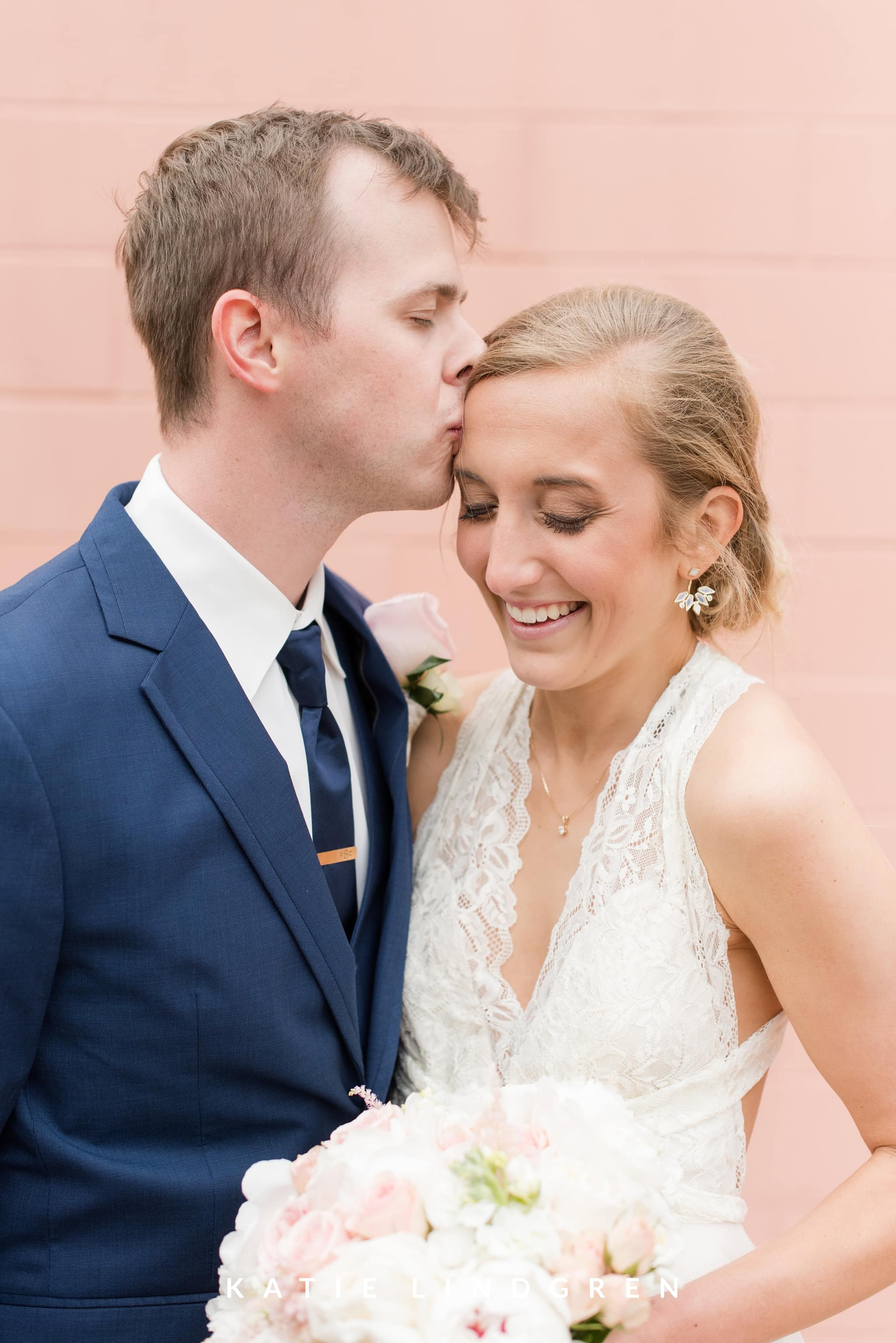 Des Moines Wedding Photographer