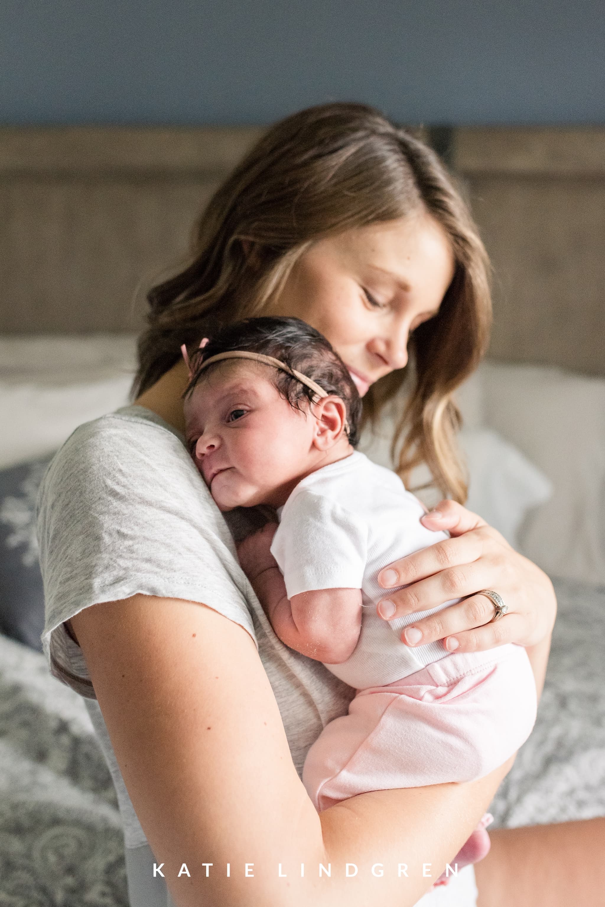 Des Moines Lifestyle Newborn Photographer