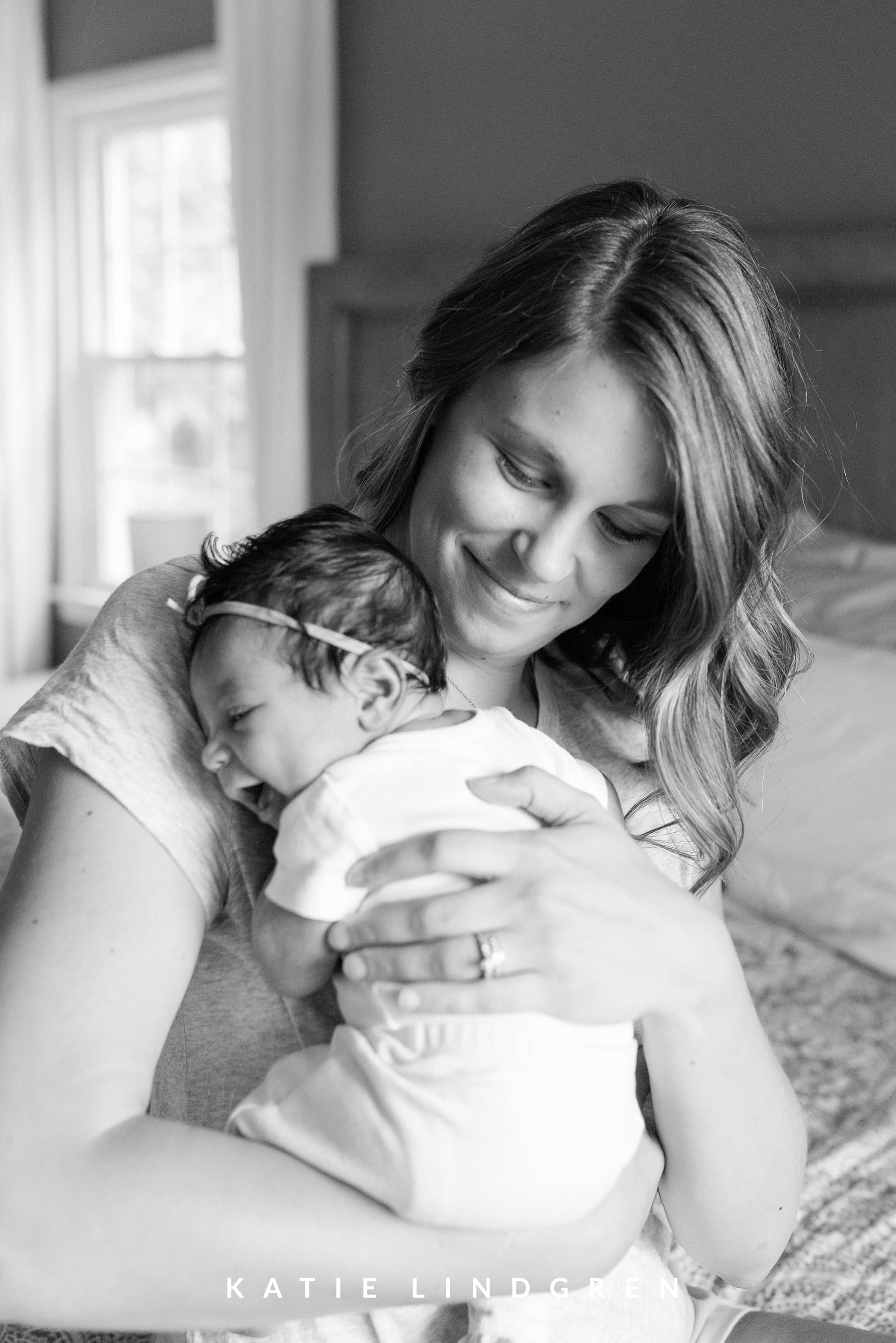 Des Moines Lifestyle Newborn Photographer