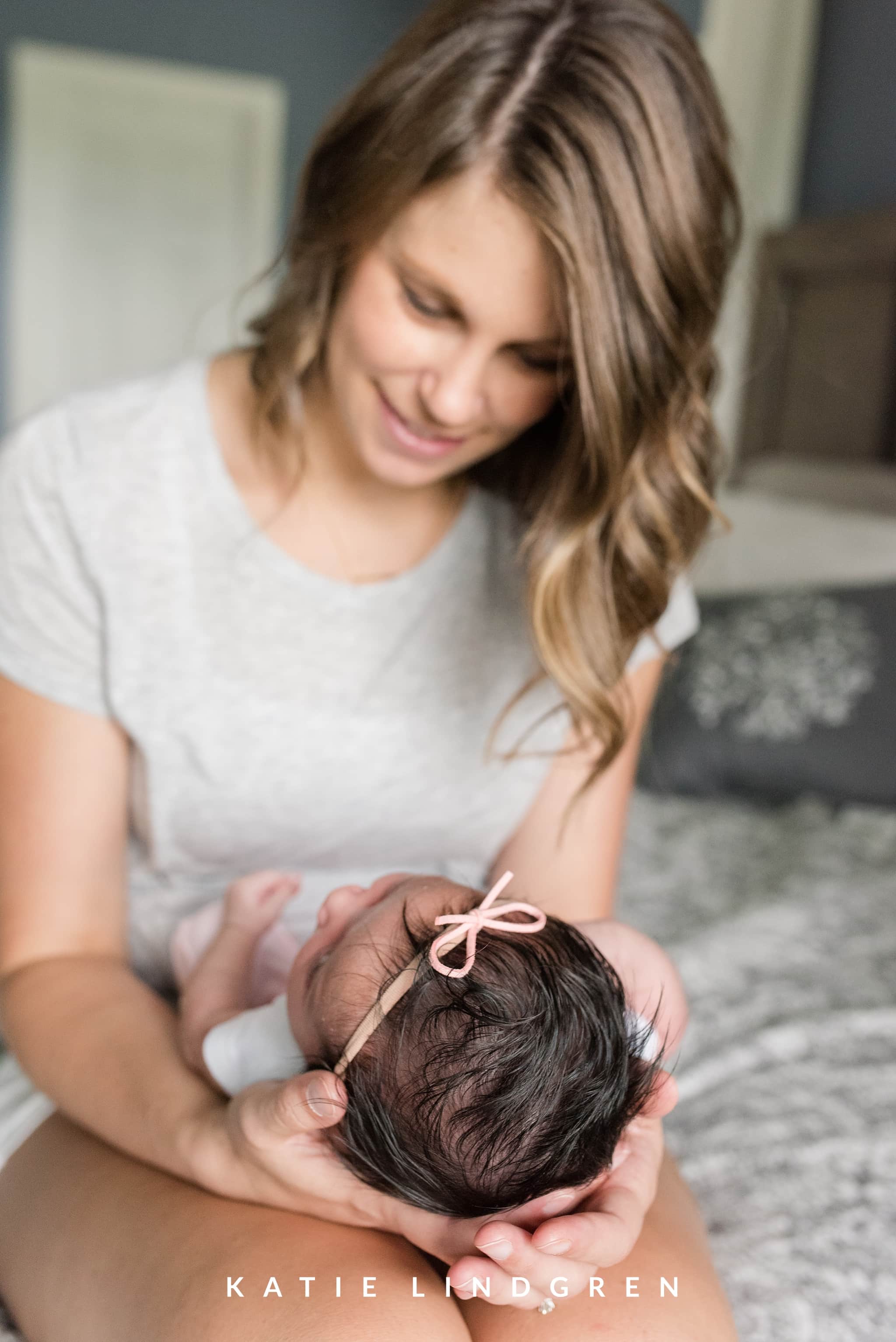 Des Moines Lifestyle Newborn Photographer