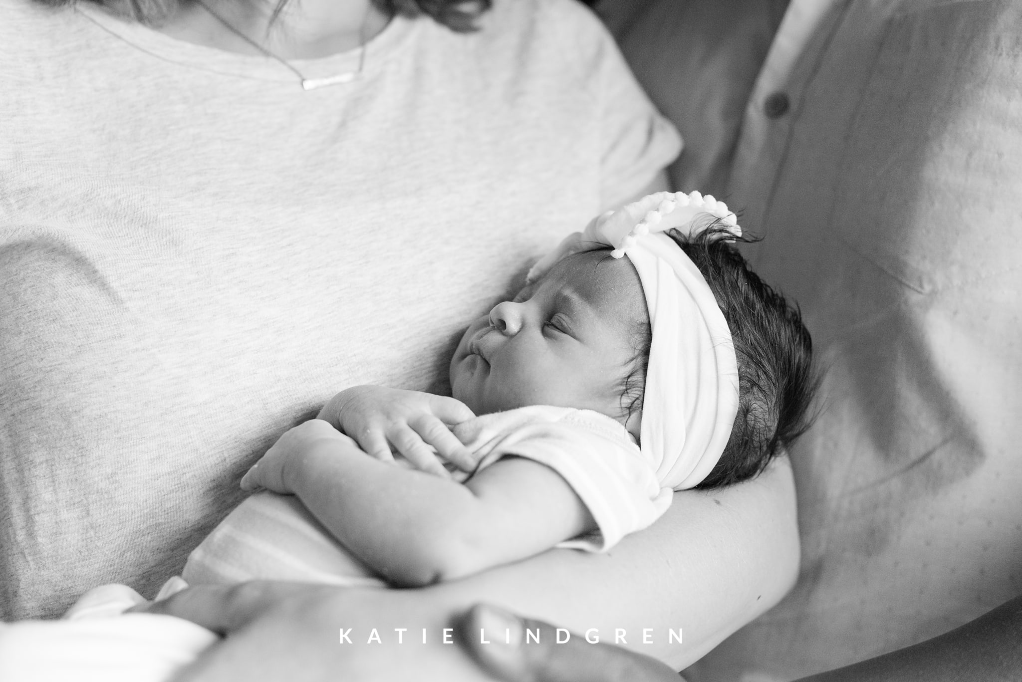 Des Moines Lifestyle Newborn Photographer