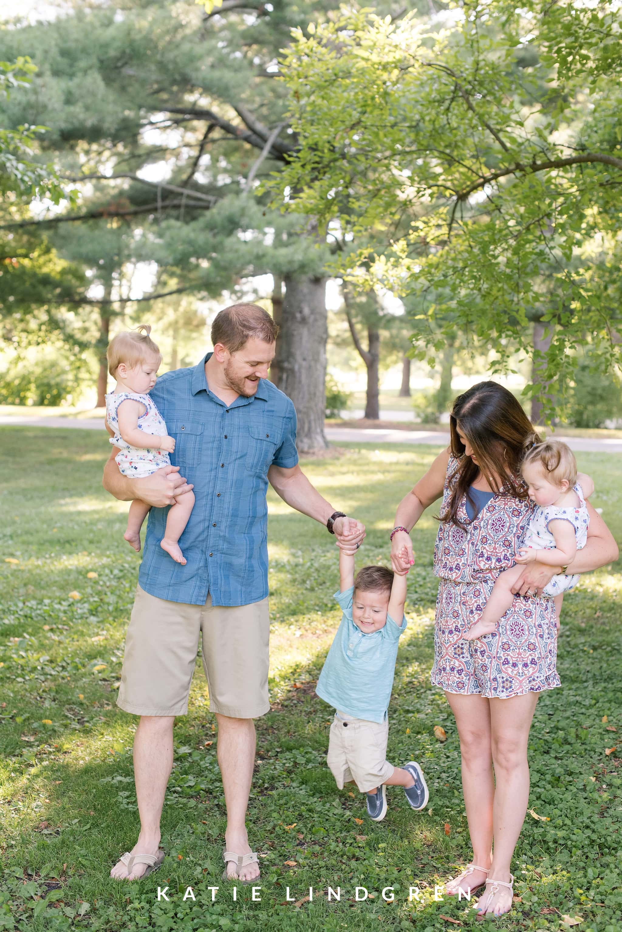 Des Moines Family Photographer