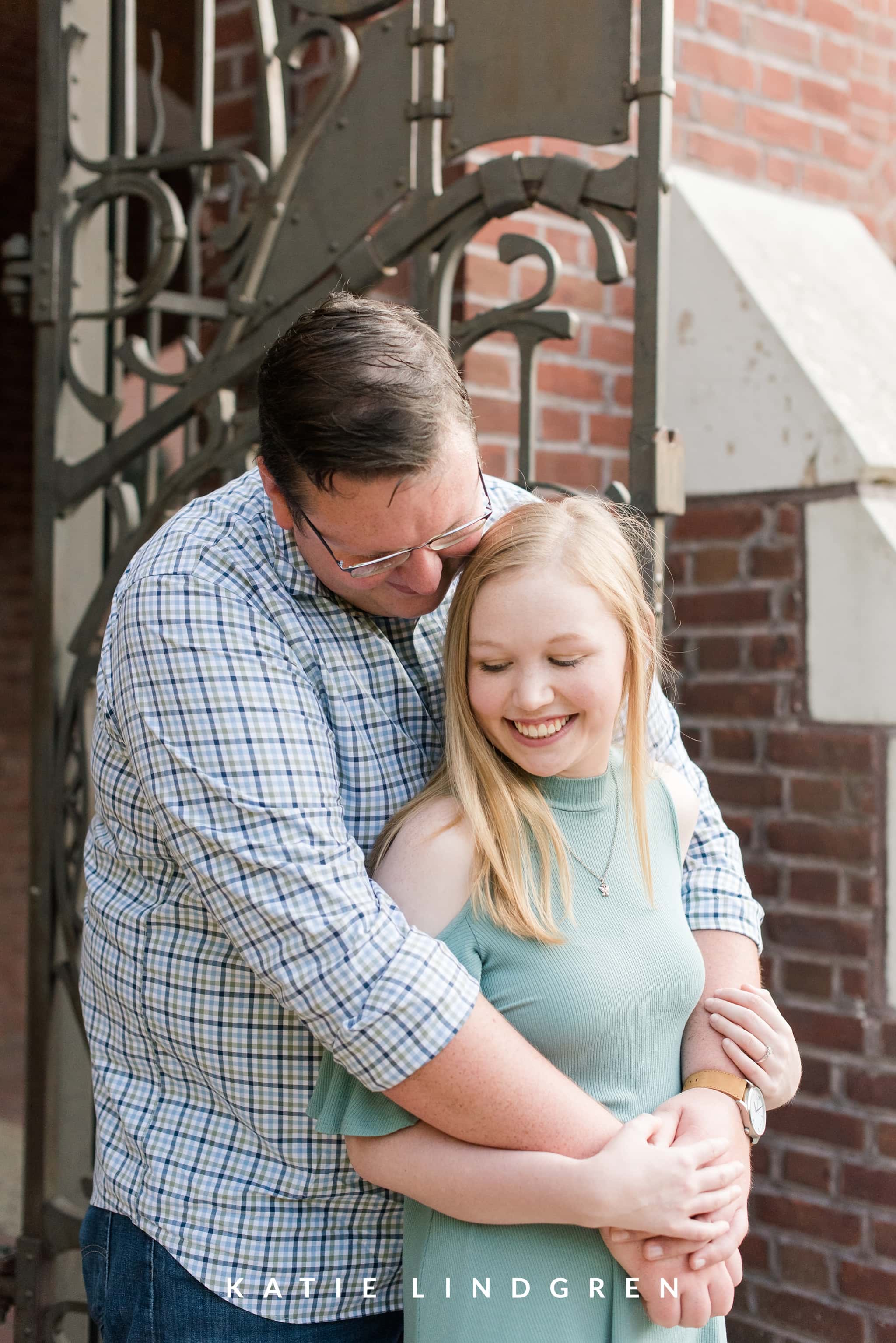 Des Moines Engagement Photographer