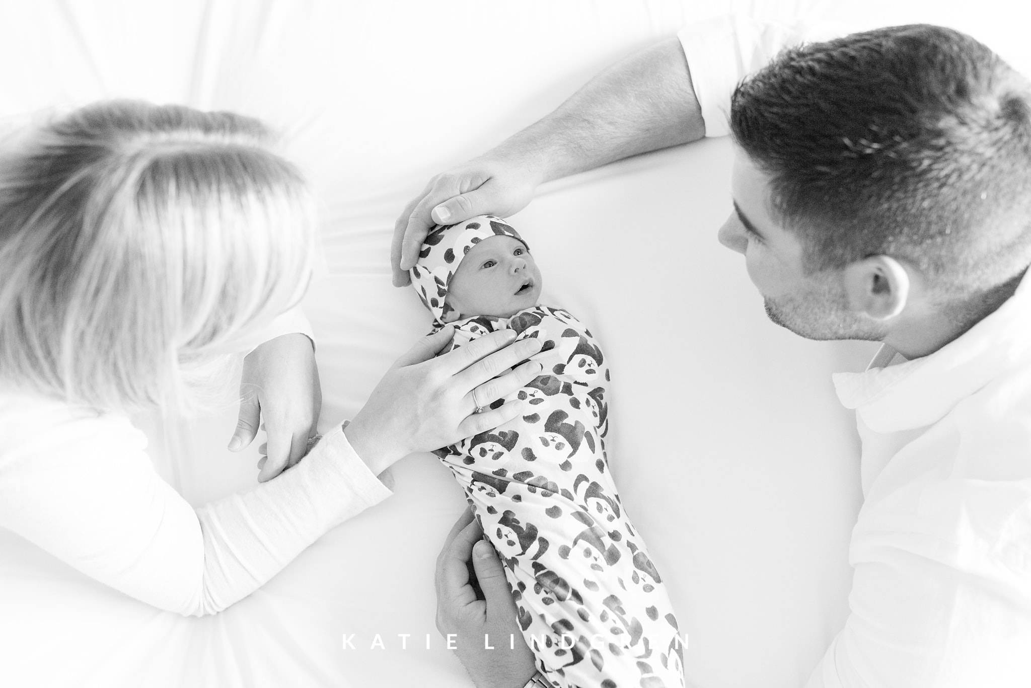 Des Moines Lifestyle Newborn Photographer