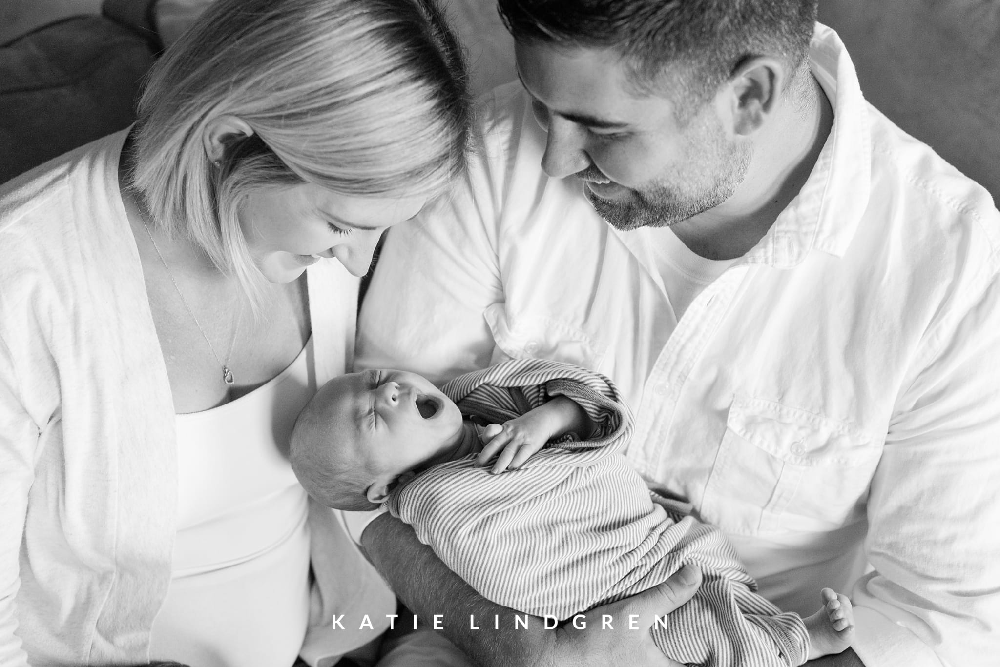 Des Moines Lifestyle Newborn Photographer