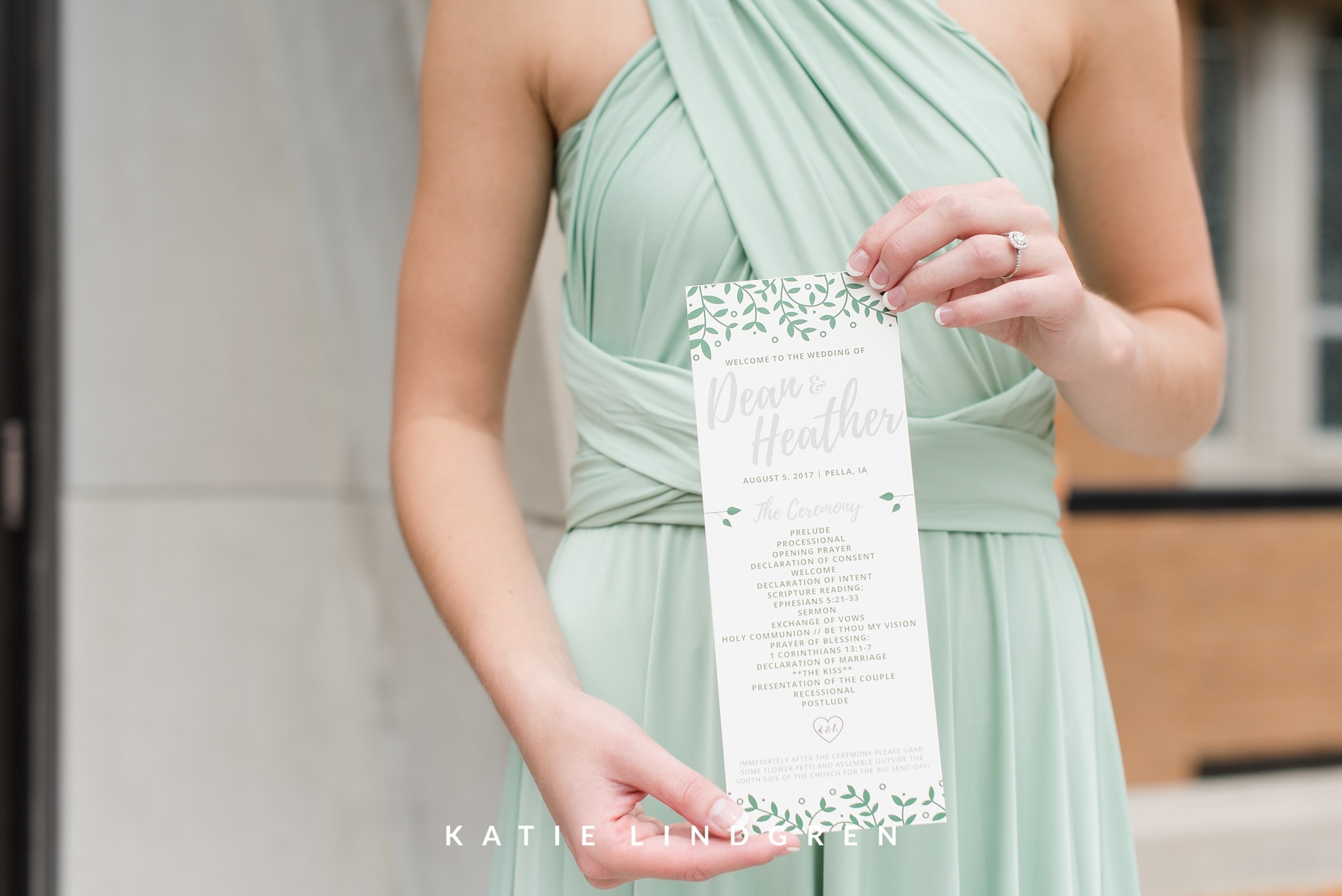 Pella Wedding Photographer