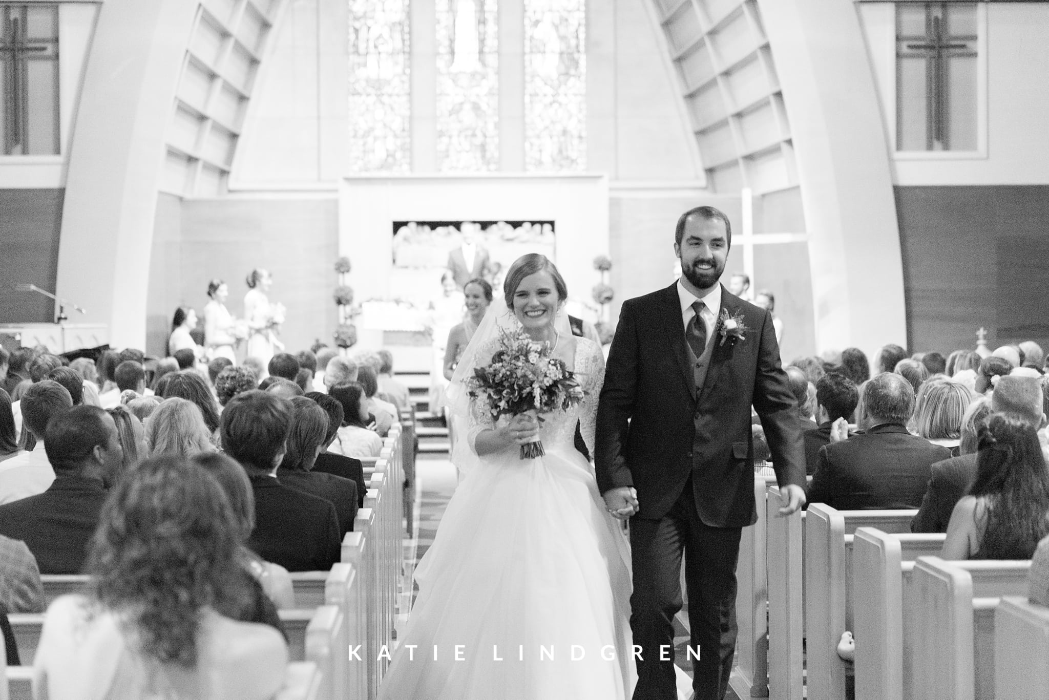 Pella Wedding Photographer