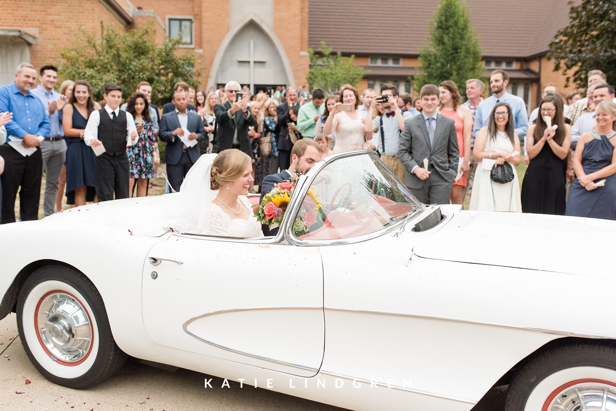 Pella Wedding Photographer