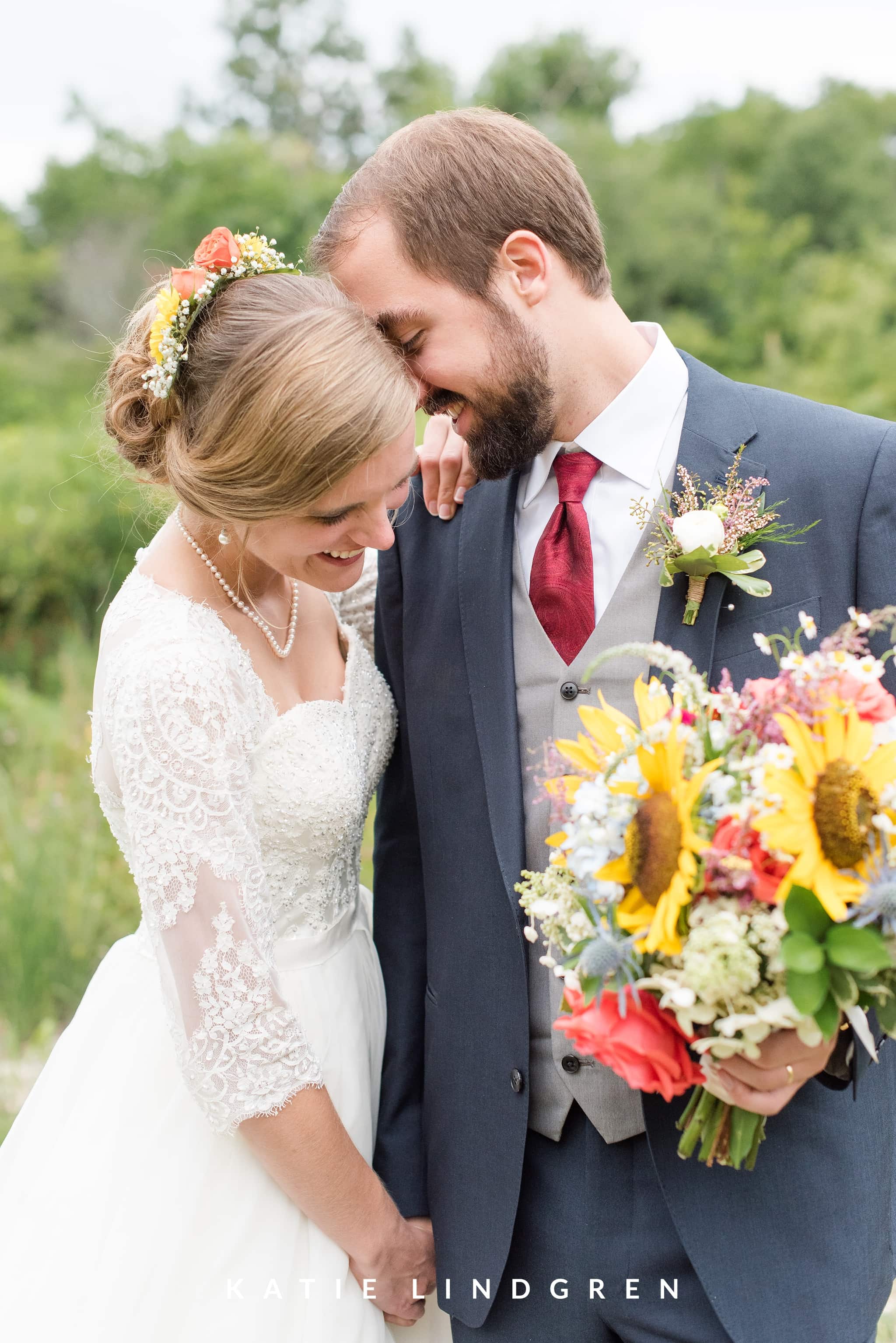Pella Wedding Photographer