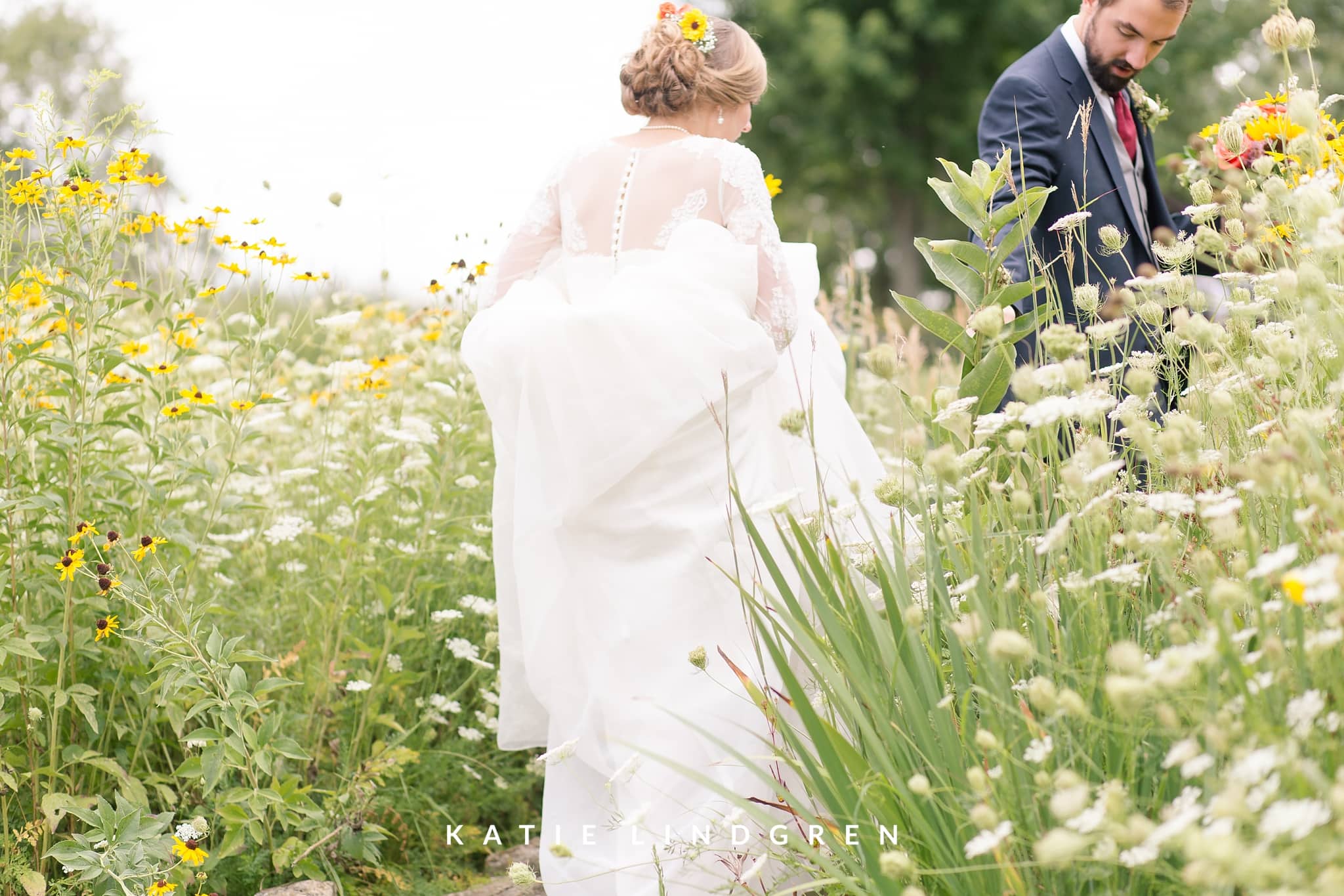 Pella Wedding Photographer