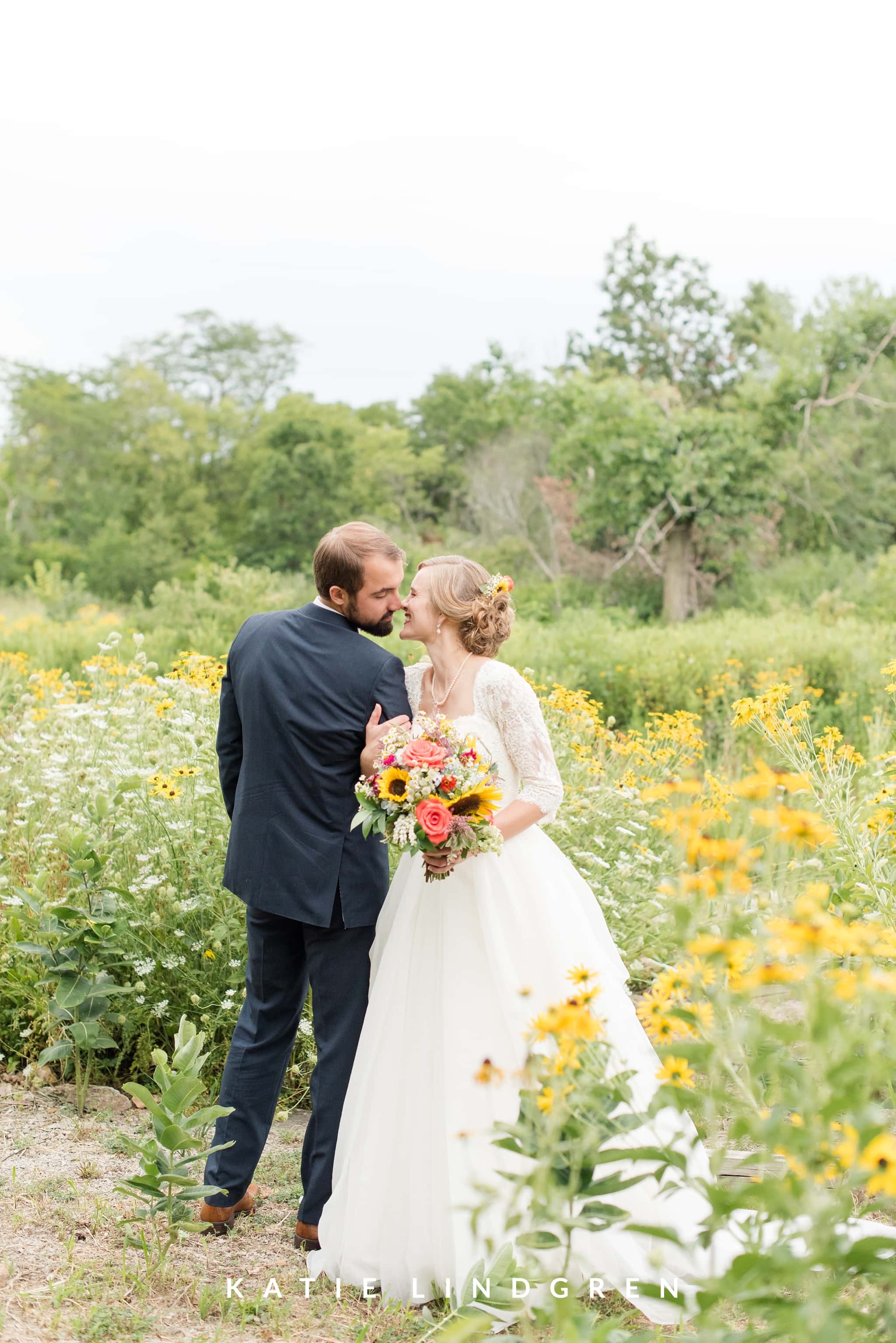 Pella Wedding Photographer