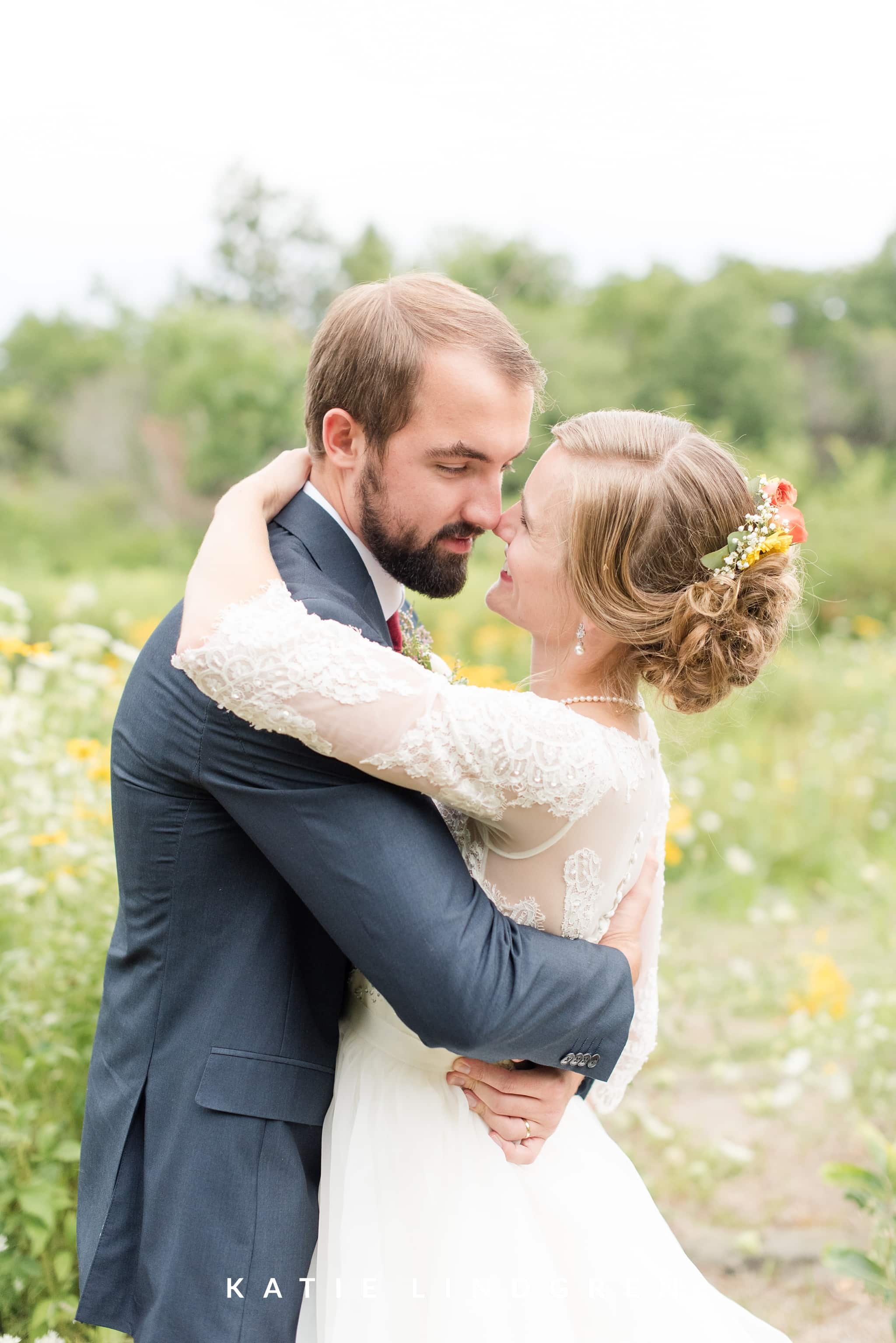 Pella Wedding Photographer
