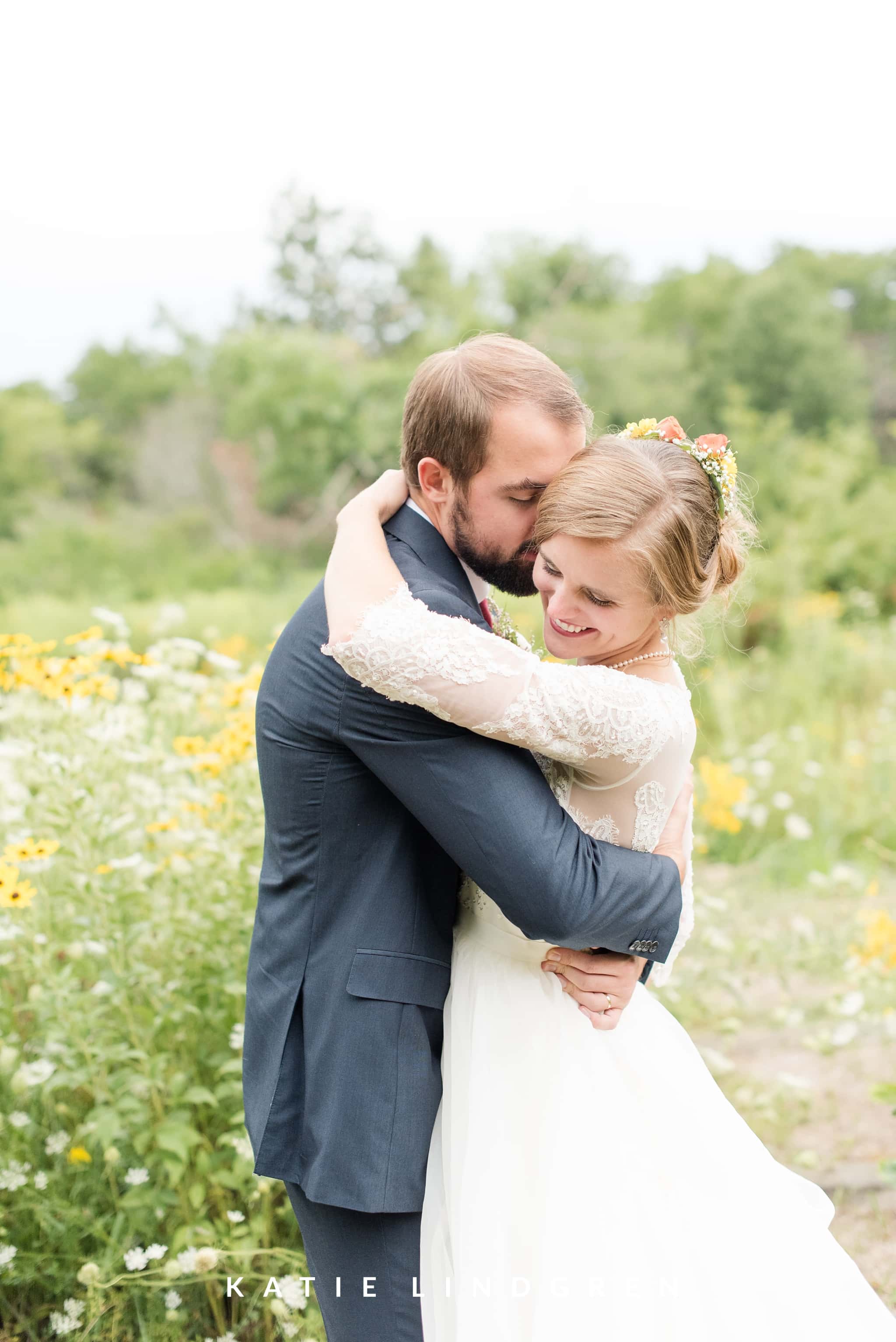Pella Wedding Photographer