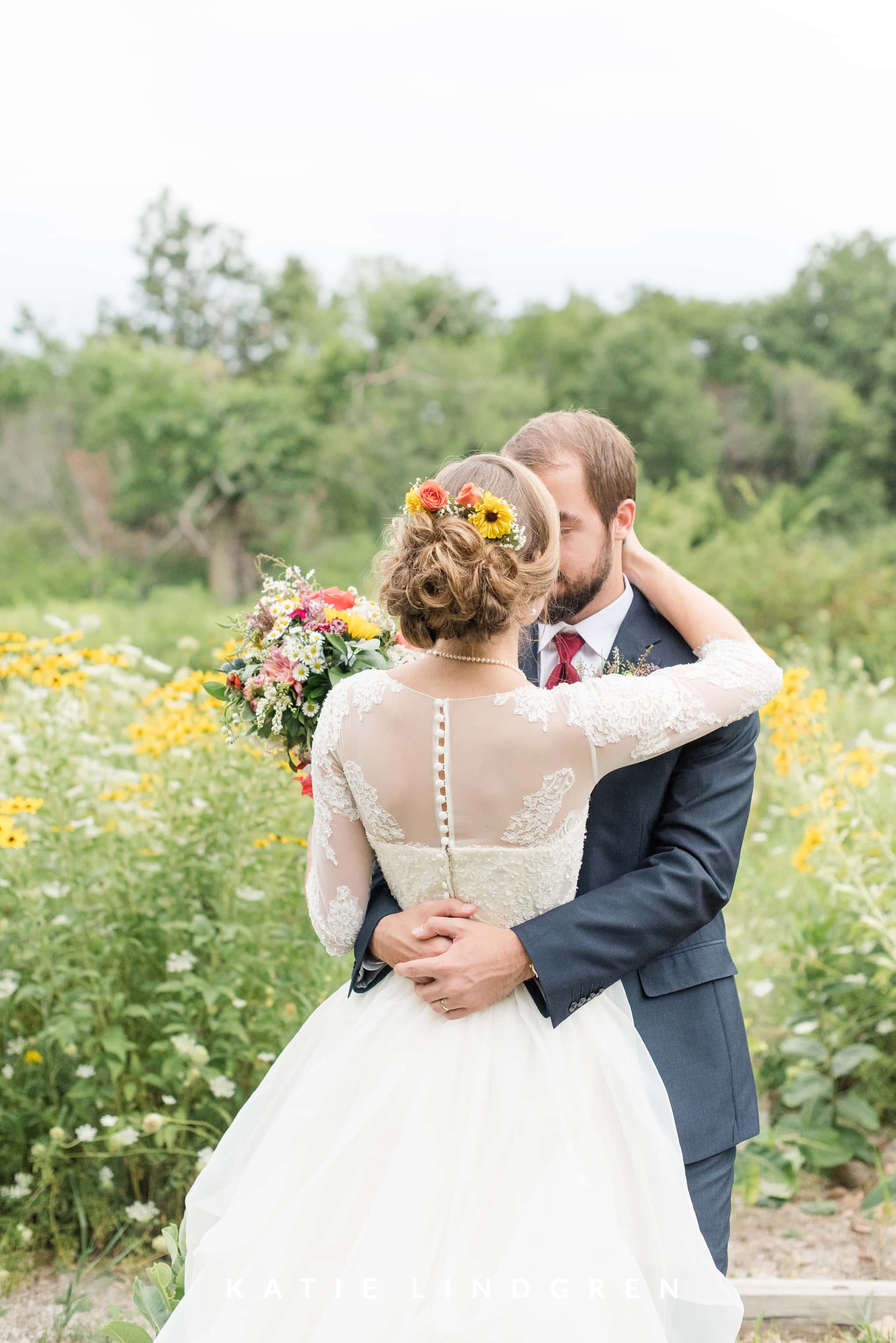 Pella Wedding Photographer