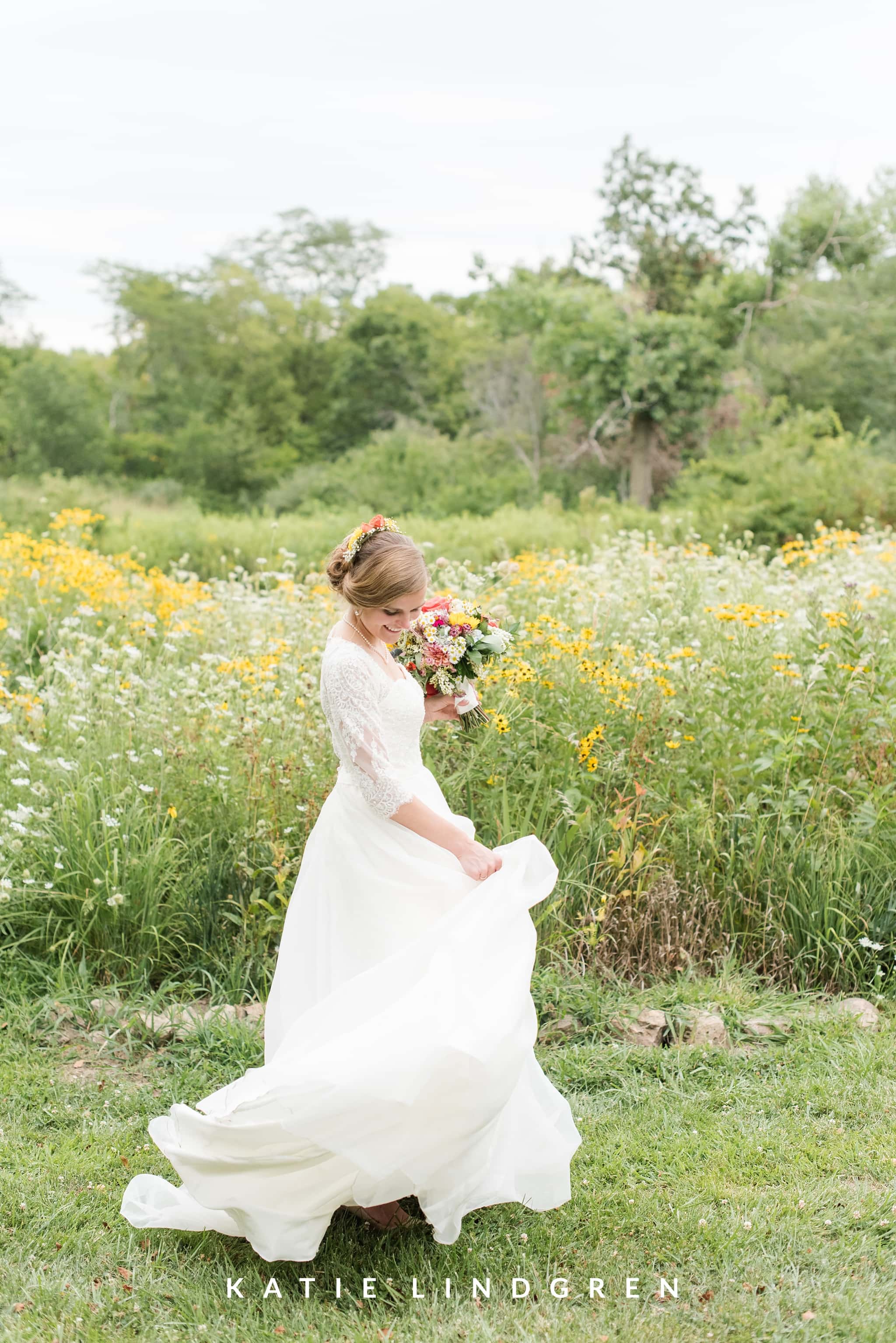 Pella Wedding Photographer
