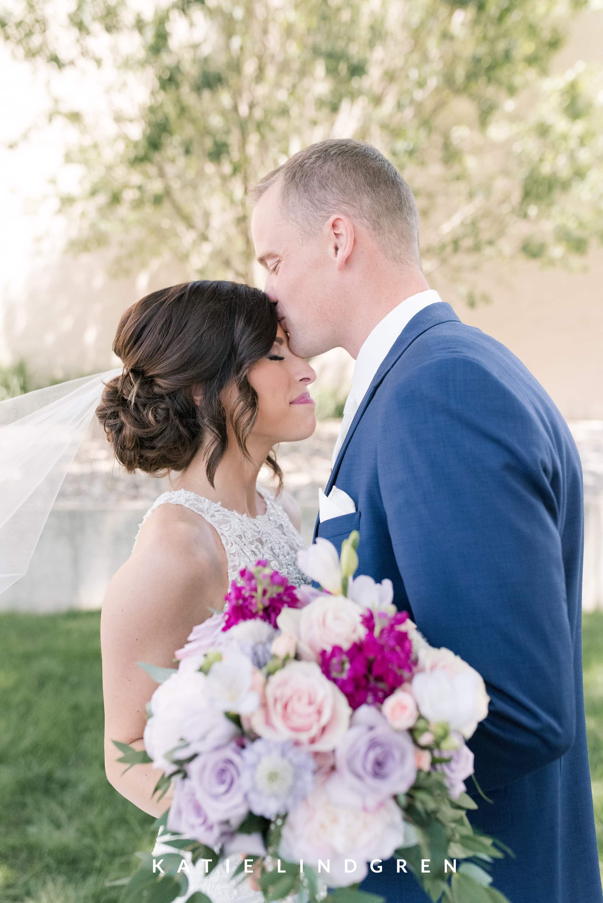 Iowa Wedding Photographer
