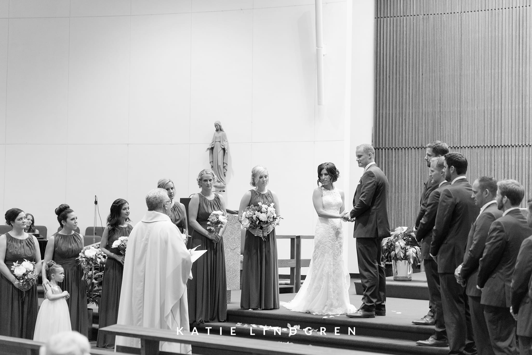 Iowa Wedding Photographer