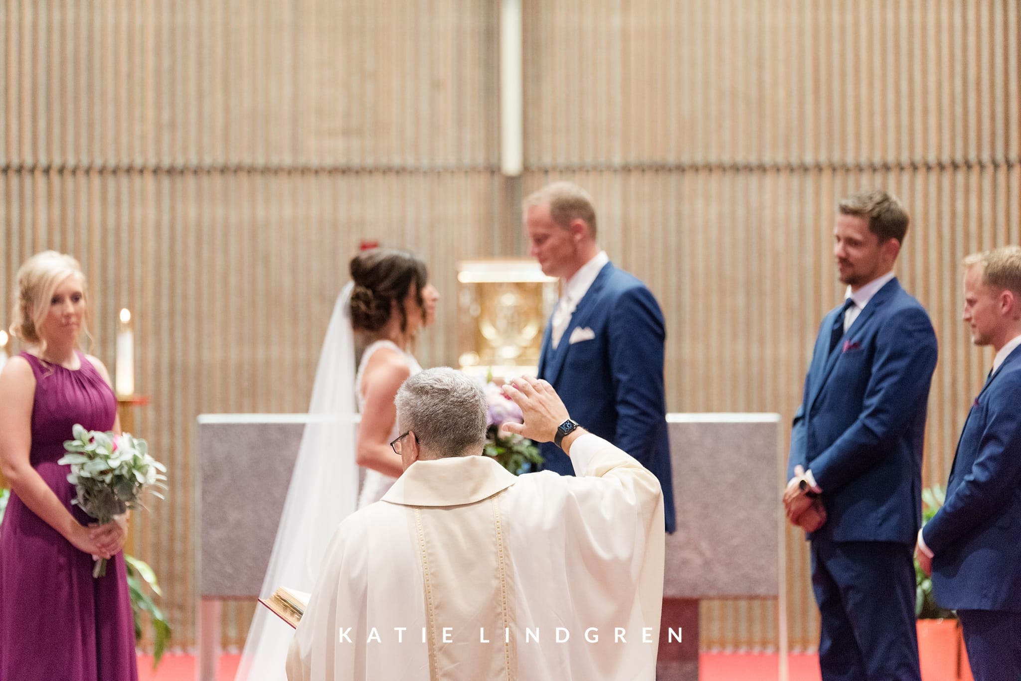 Iowa Wedding Photographer