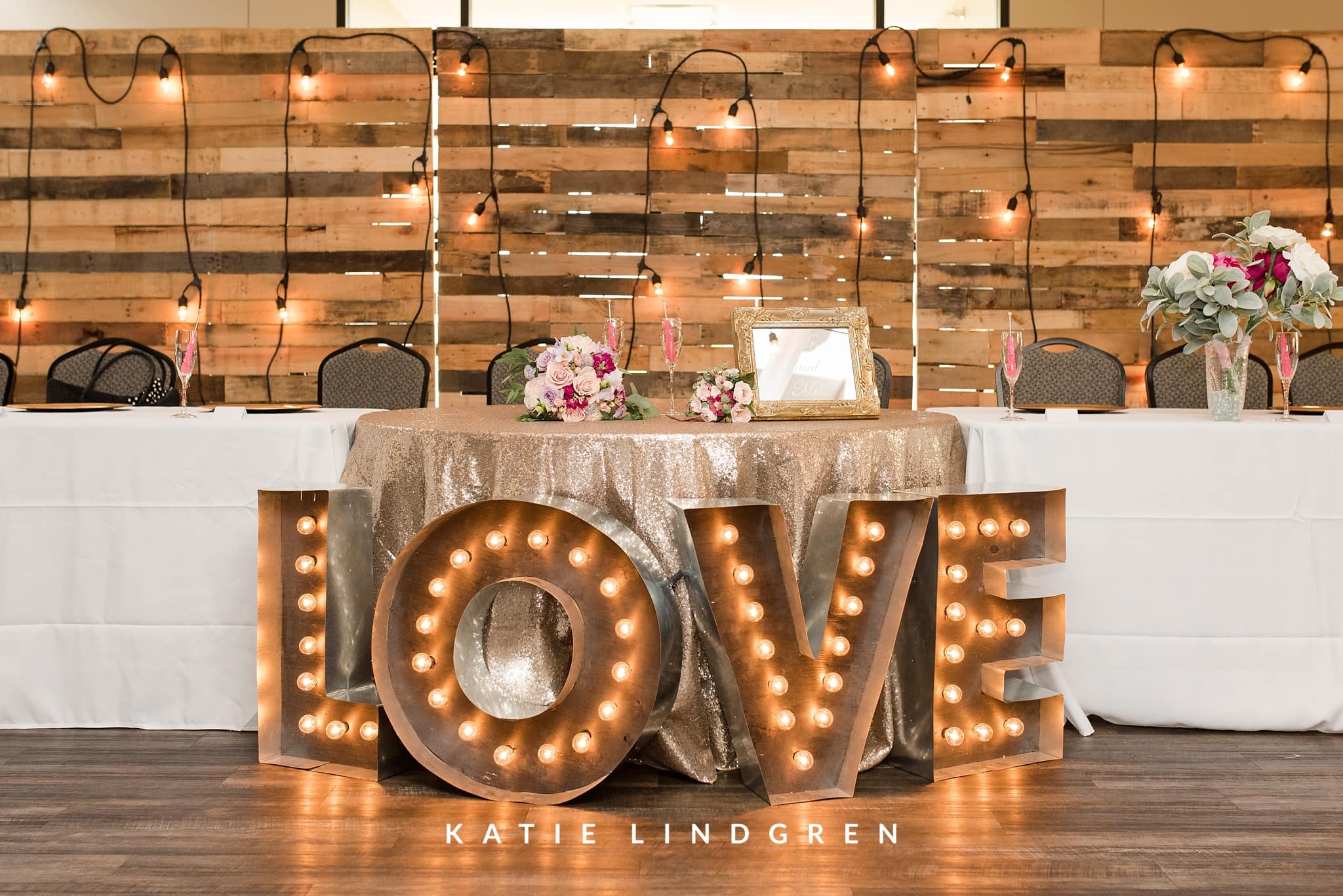 Iowa Wedding Photographer