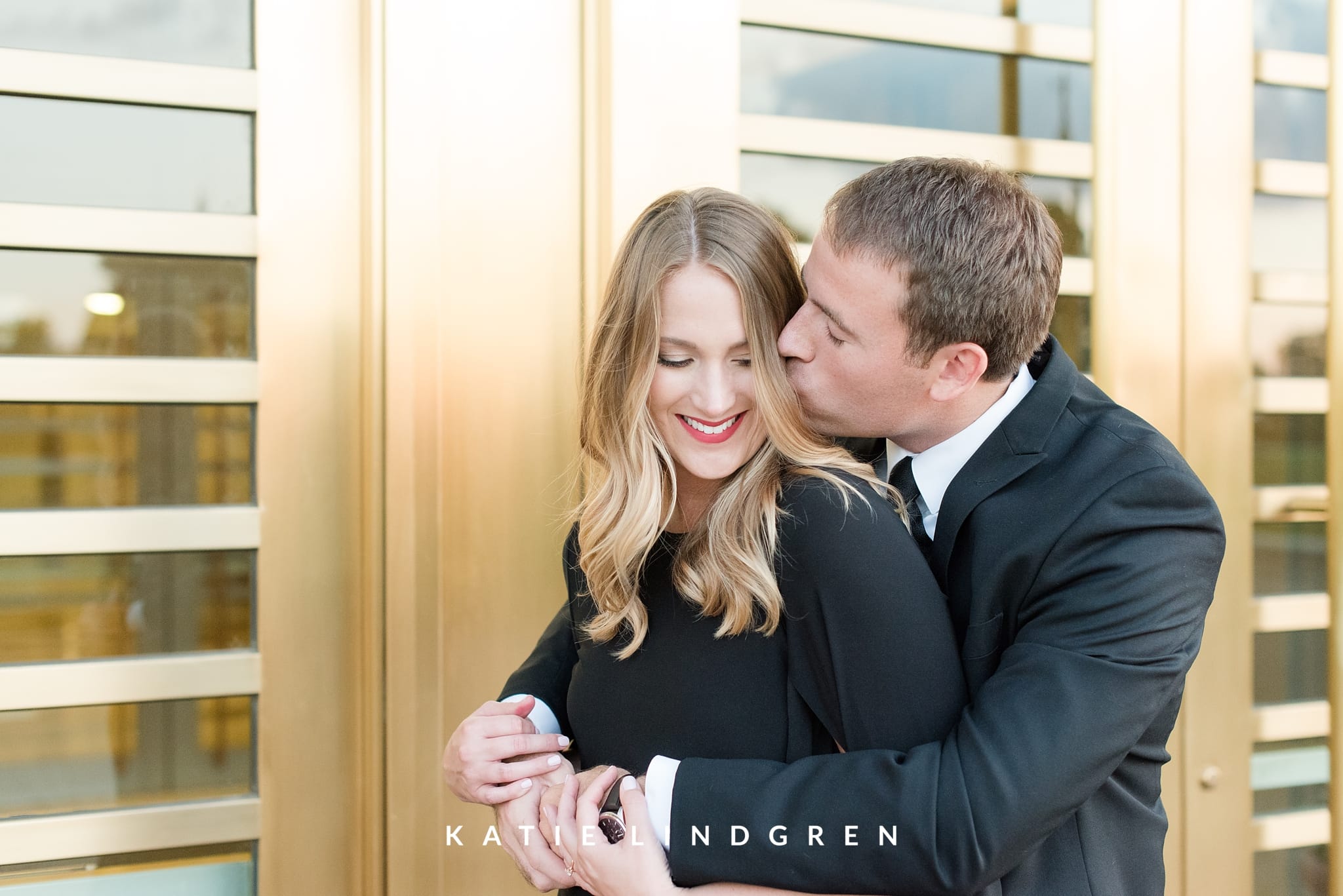 Downtown Des Moines Engagement Session