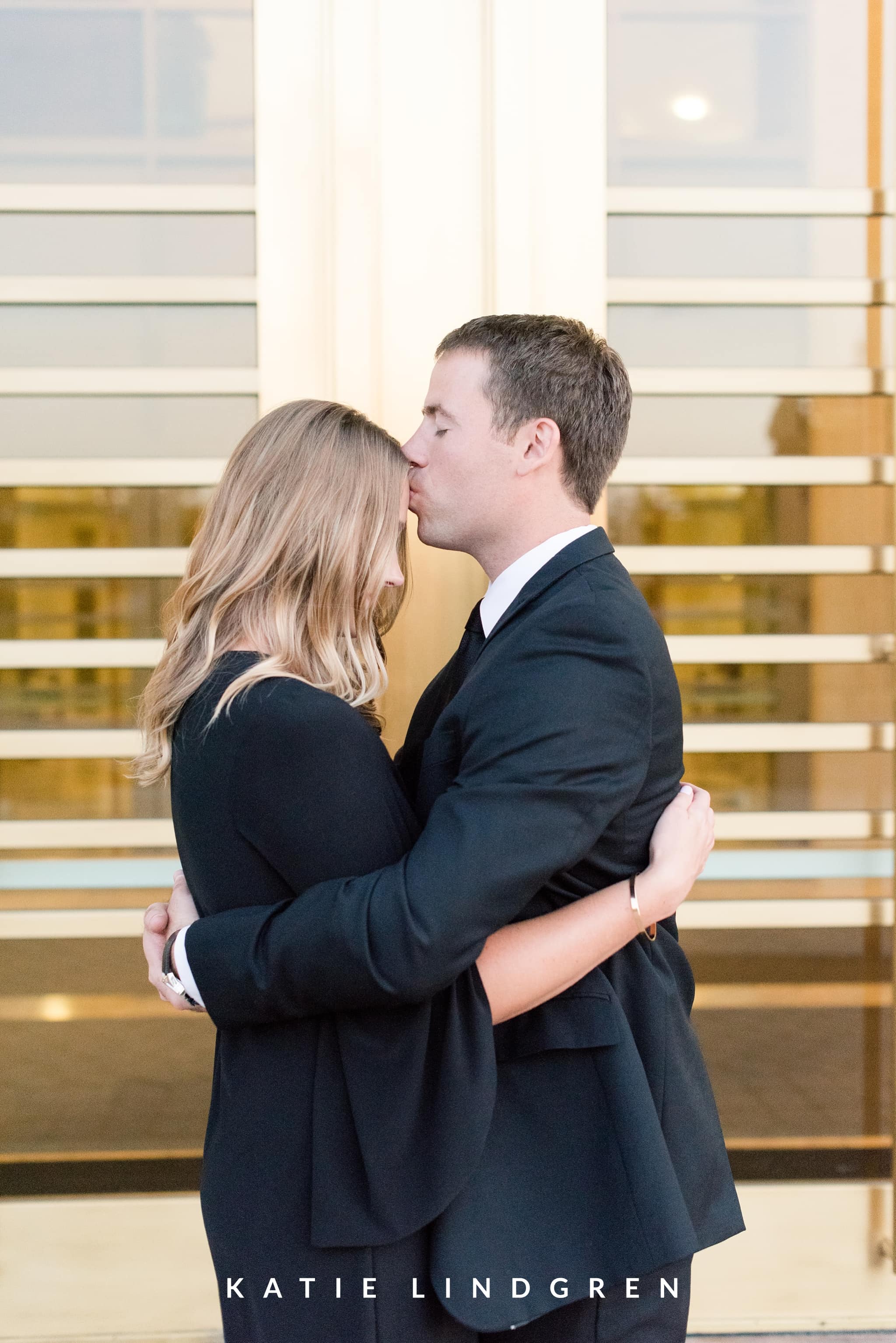 Downtown Des Moines Engagement Session