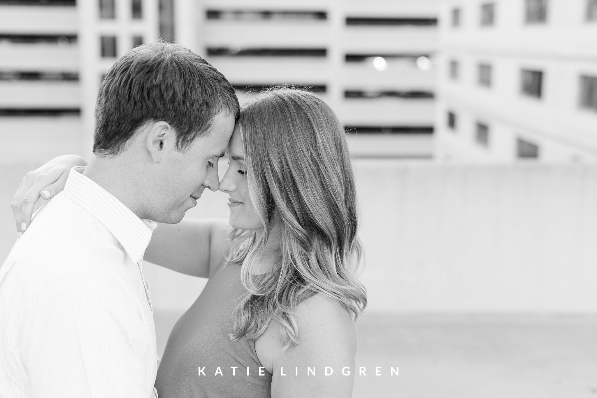 Downtown Des Moines Engagement Session