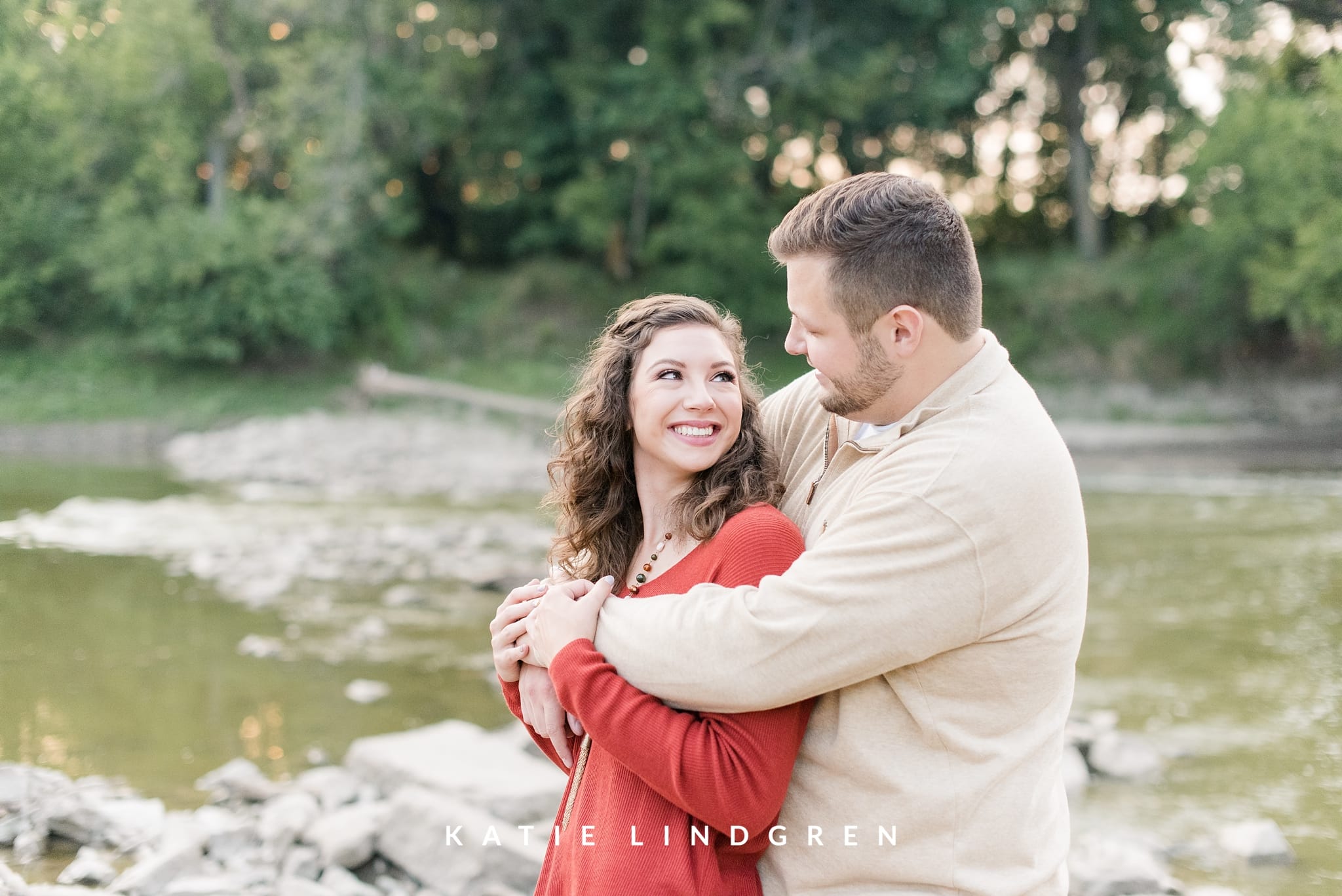 Gray's Lake Engagement Photos