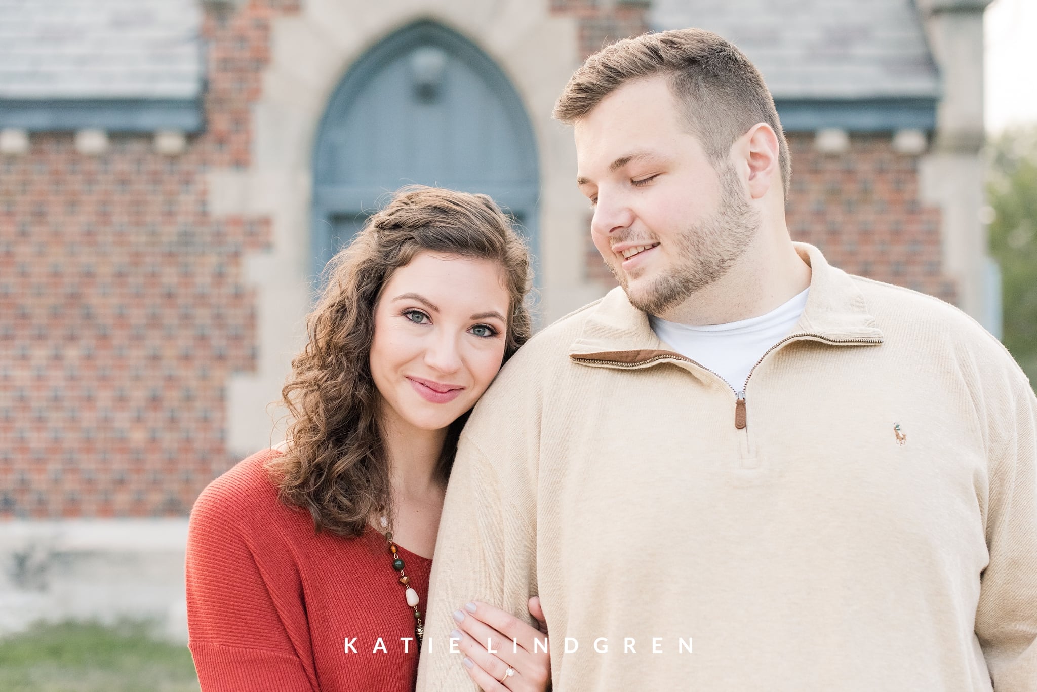 Gray's Lake Engagement Photos